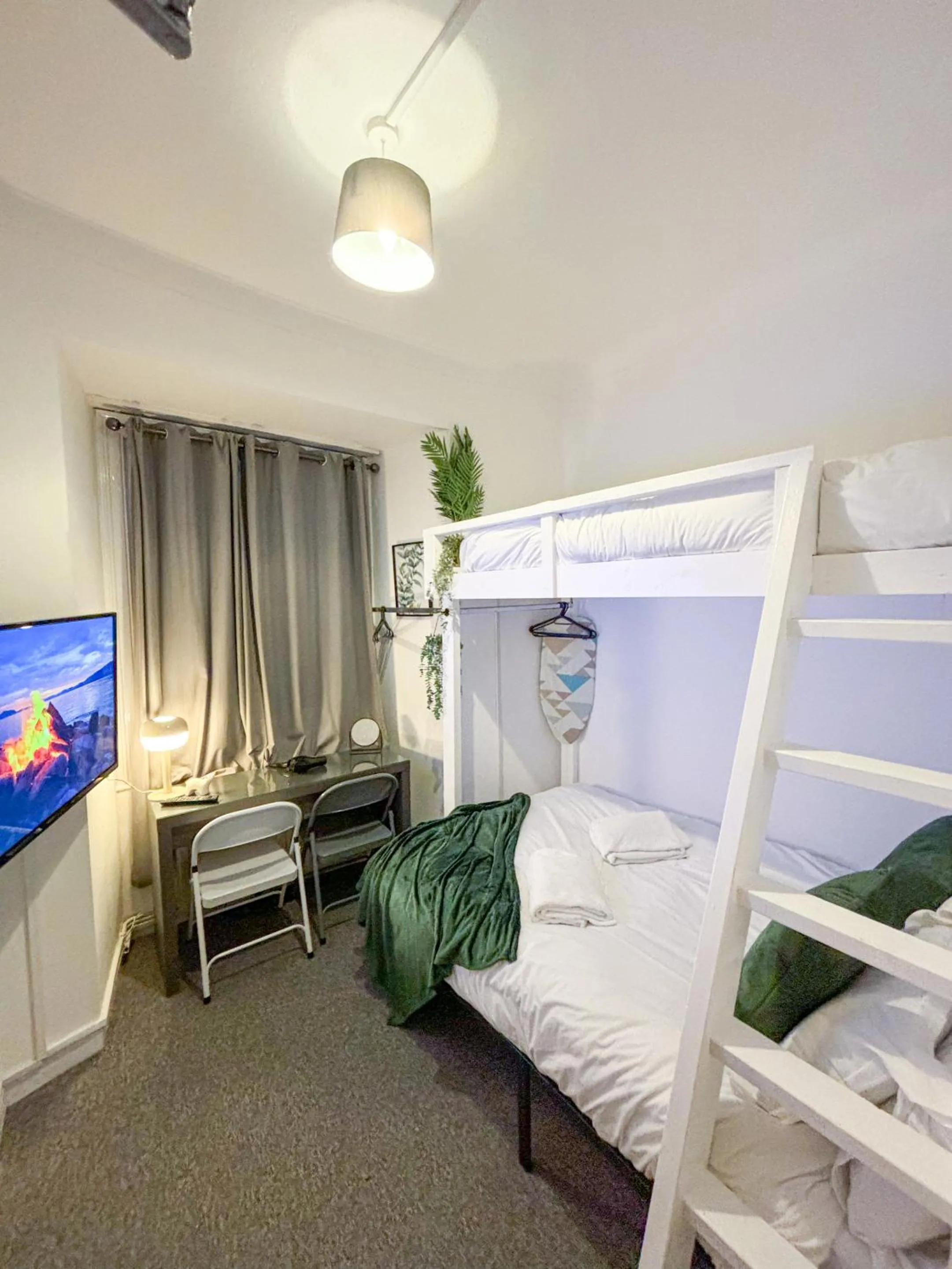 Bedroom, Bed in X Hotel Brunswick Square