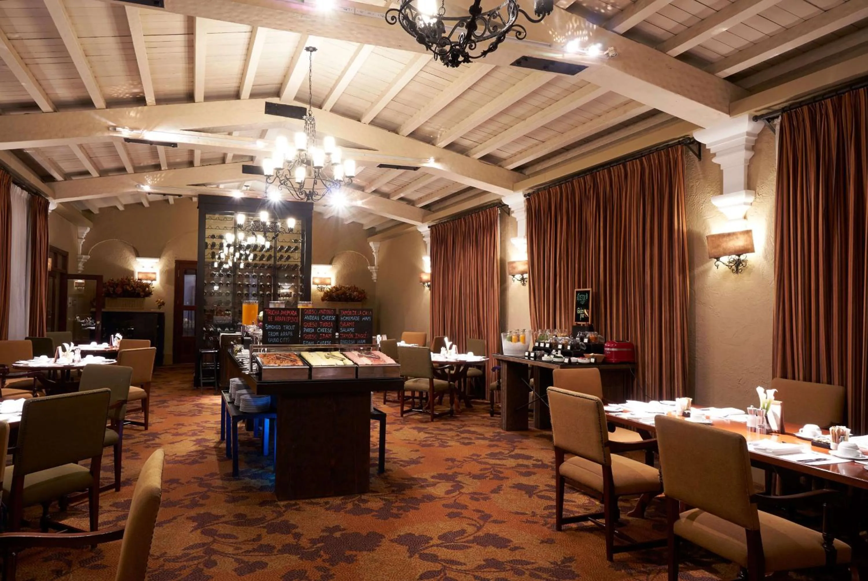 Restaurant/places to eat in Wyndham Costa del Sol Arequipa