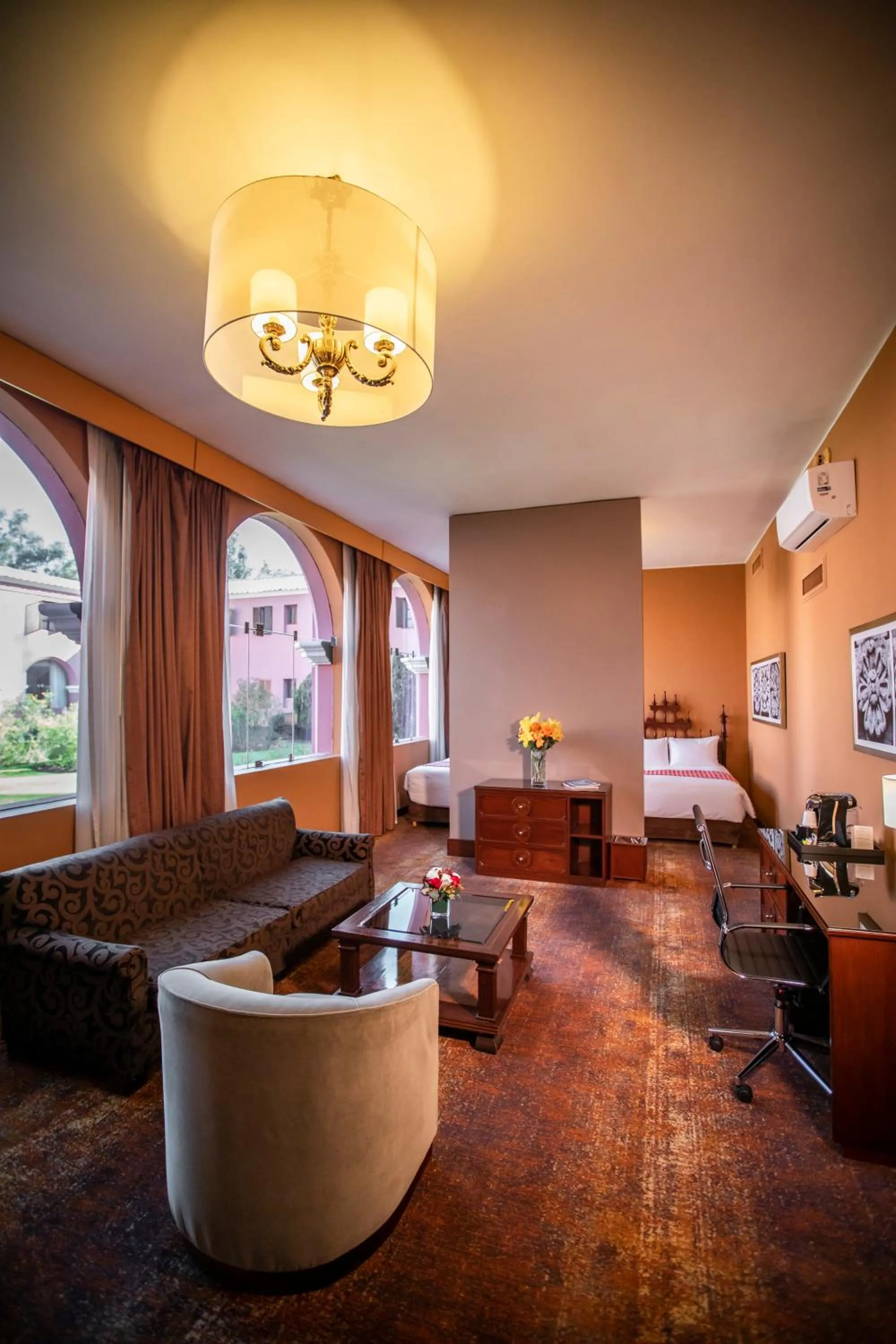 Photo of the whole room in Wyndham Costa del Sol Arequipa