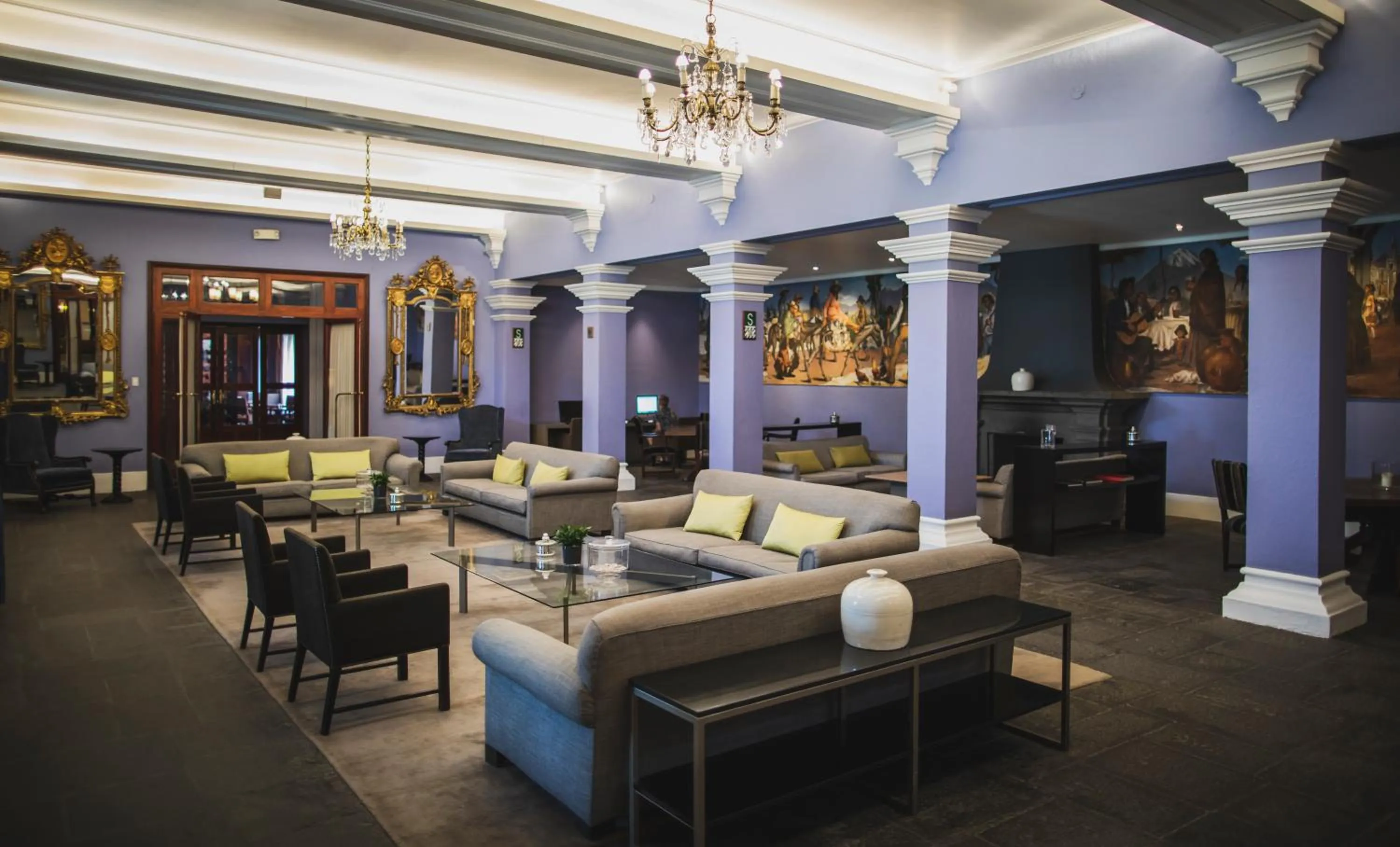 Living room in Wyndham Costa del Sol Arequipa