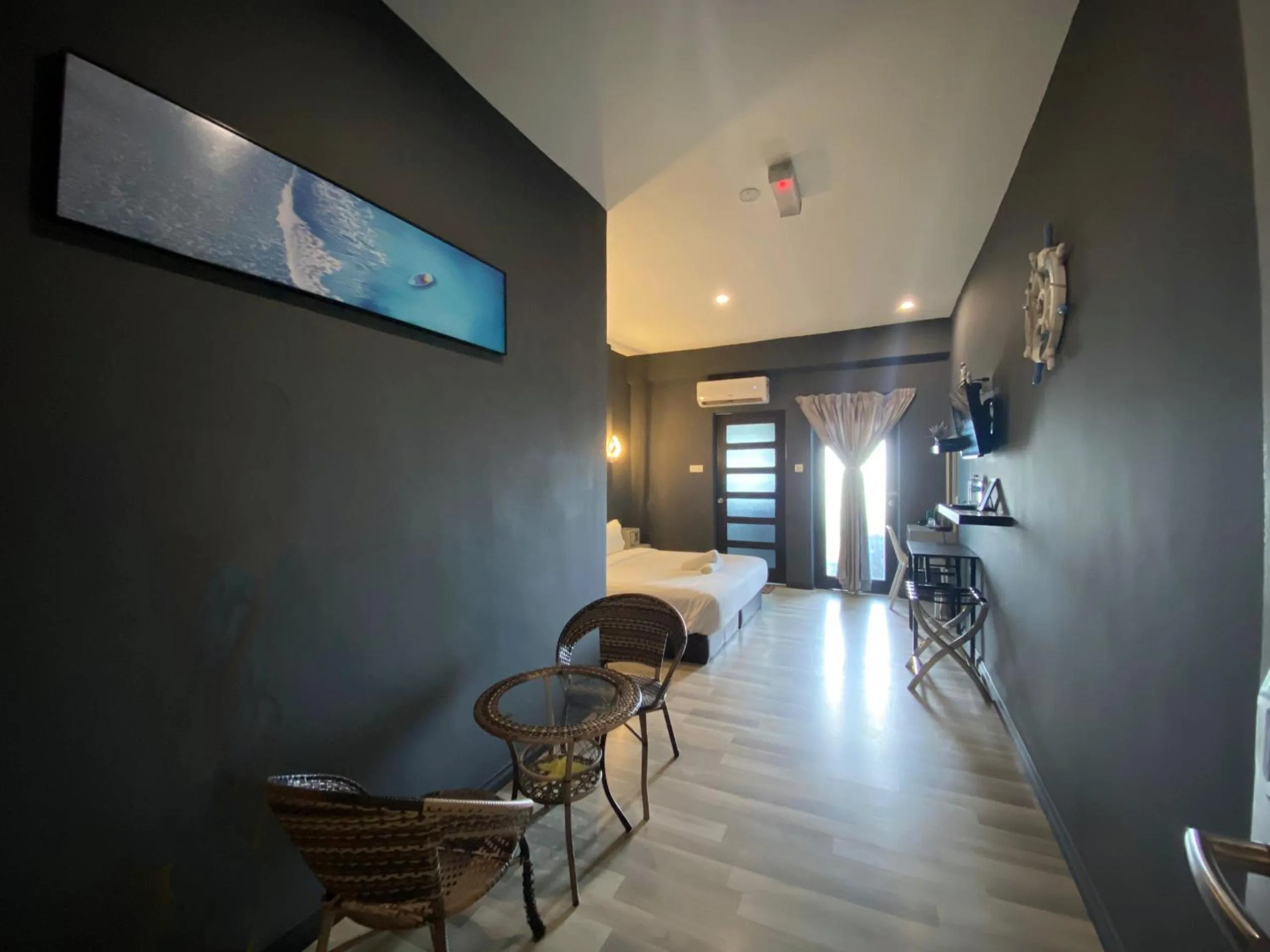 Ang Lee Holiday Stay