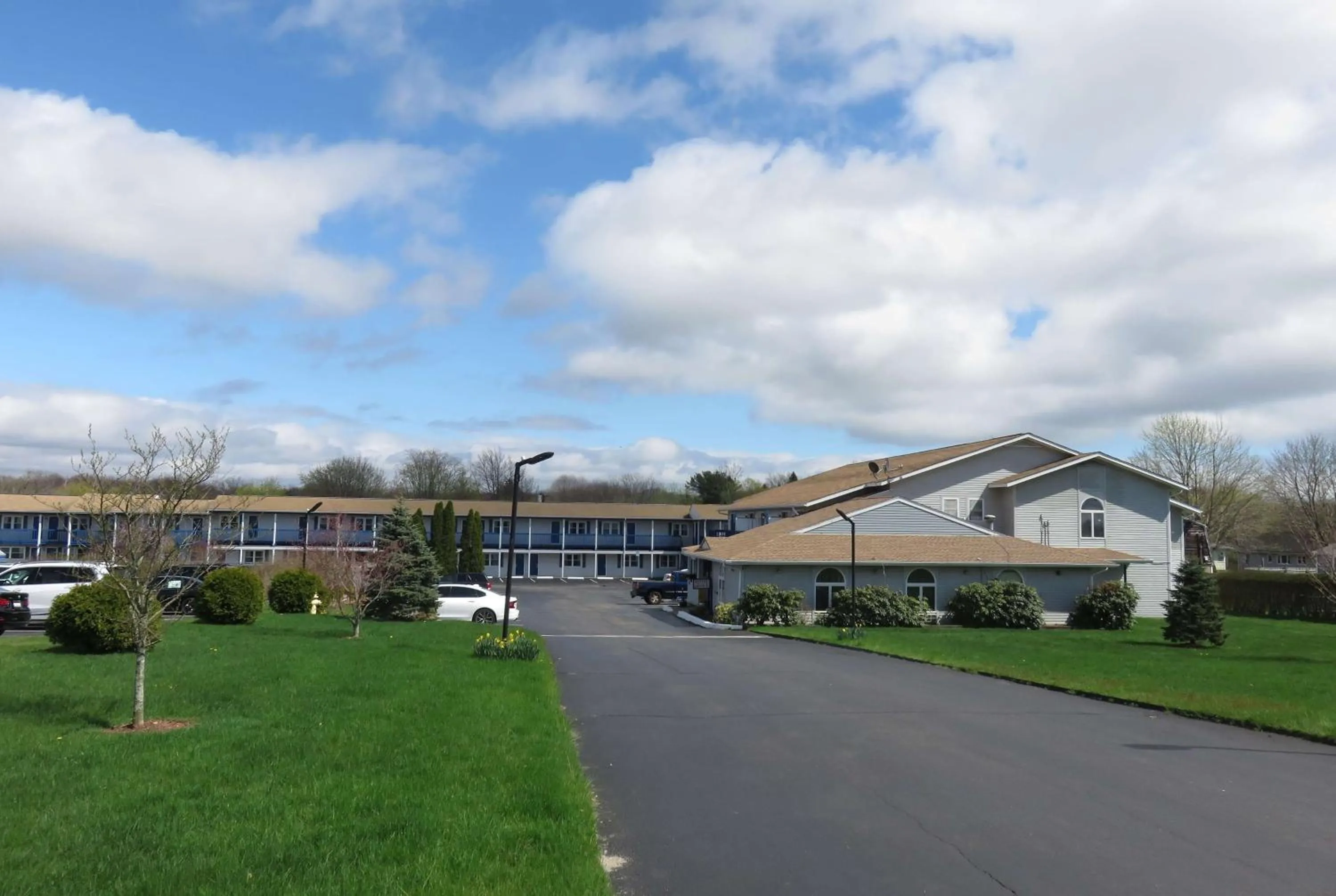 Property building in Days Inn by Wyndham Middletown/Newport Area