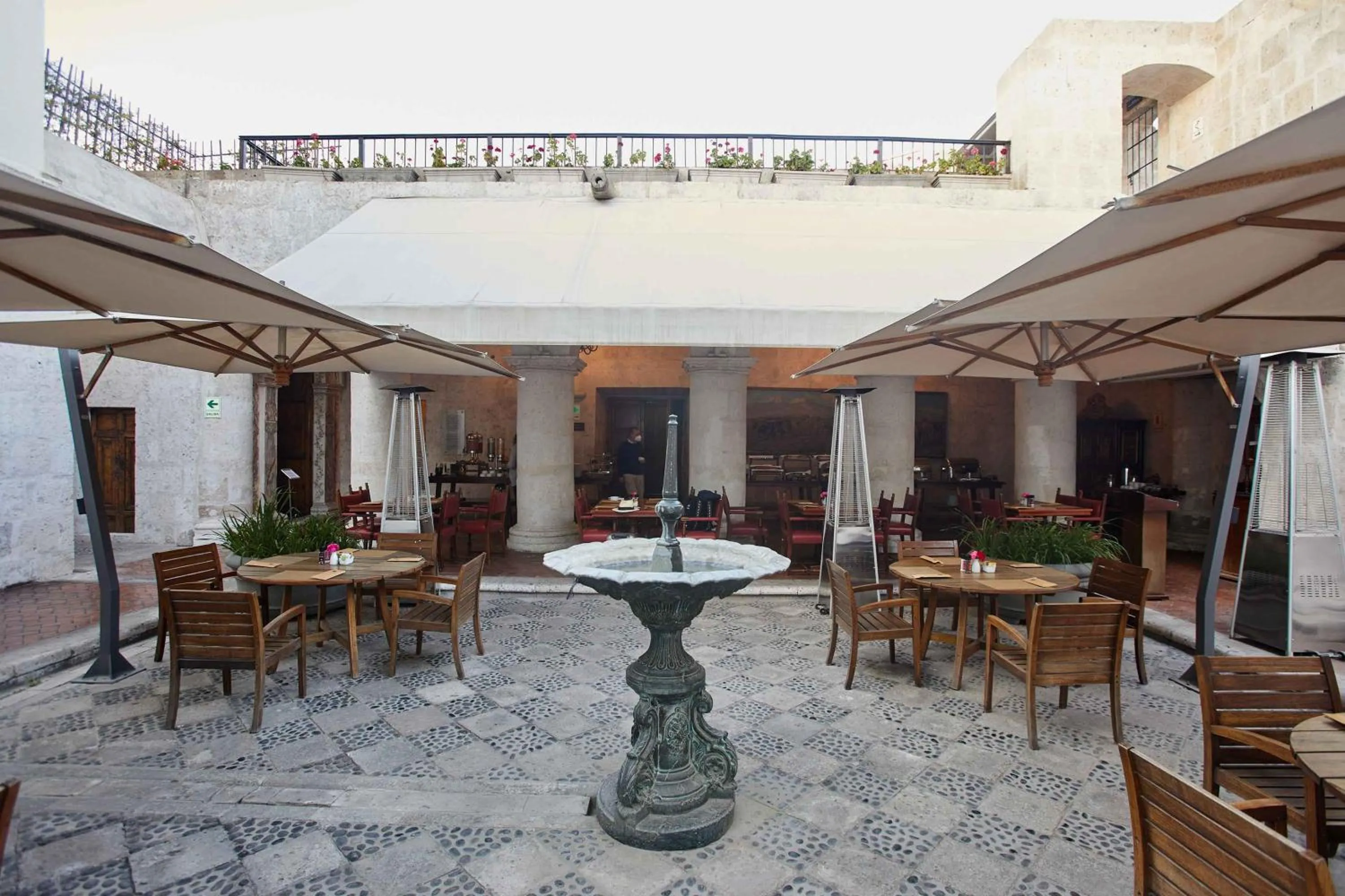 Restaurant/places to eat in Casa Andina Premium Arequipa