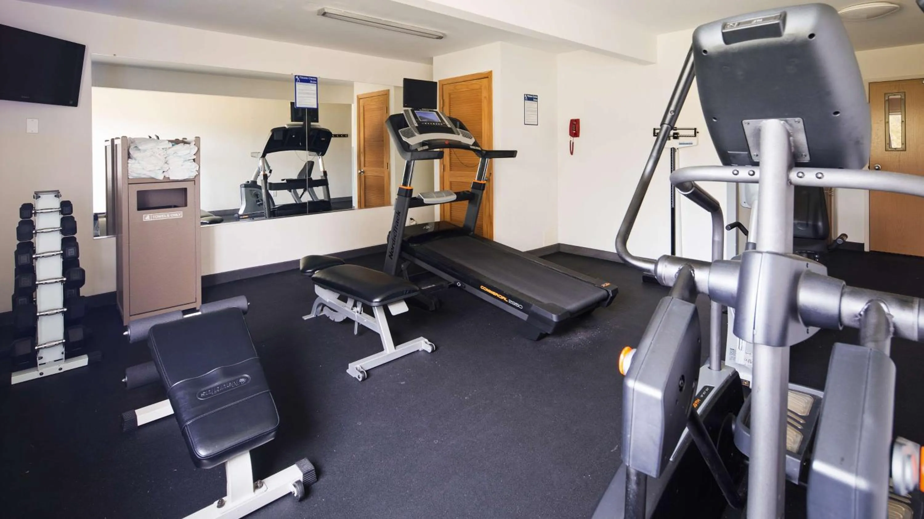 Fitness centre/facilities in Best Western New Baltimore Inn
