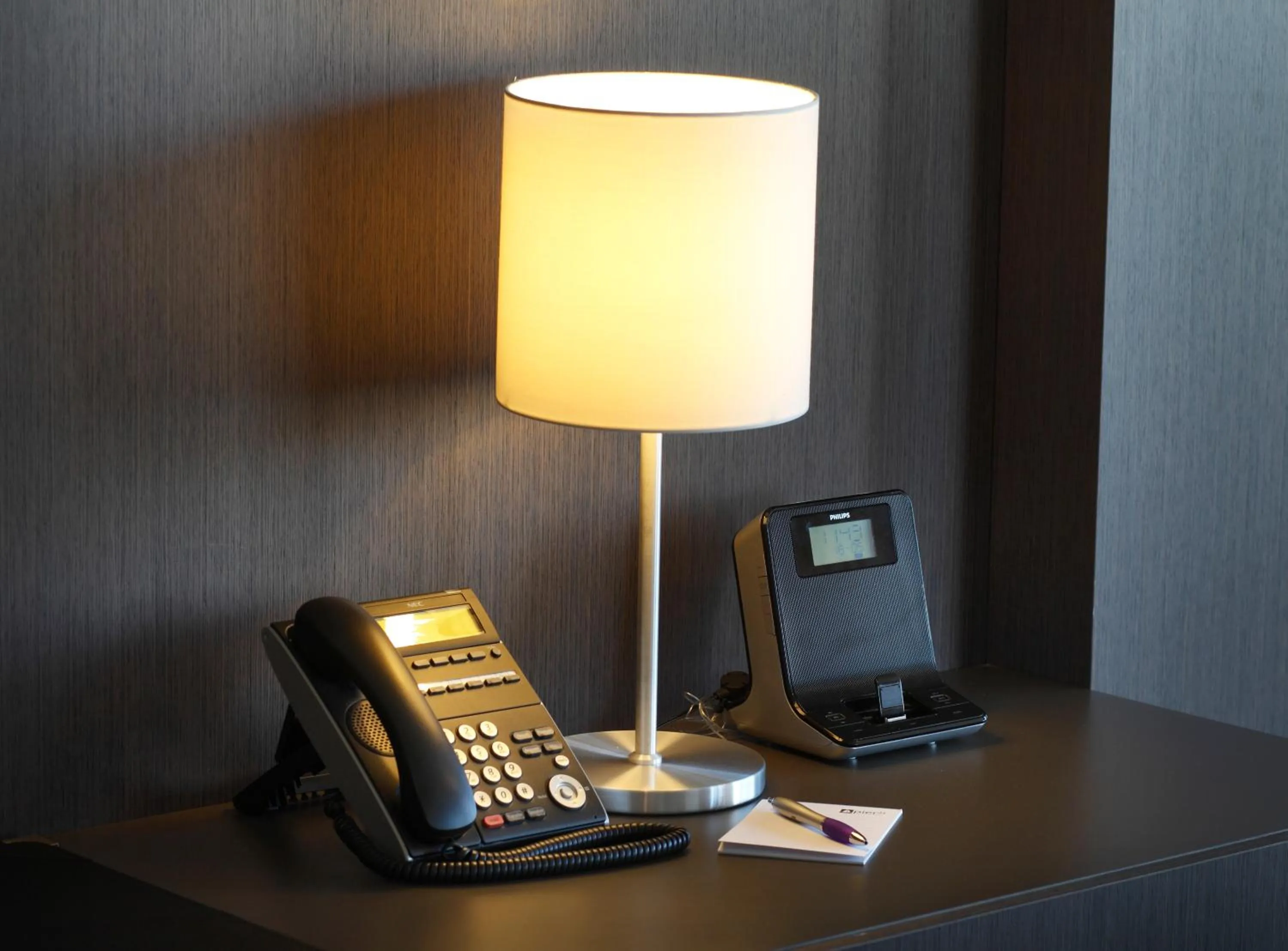 TV and multimedia in Pier 21 Riverside Apartment Hotel