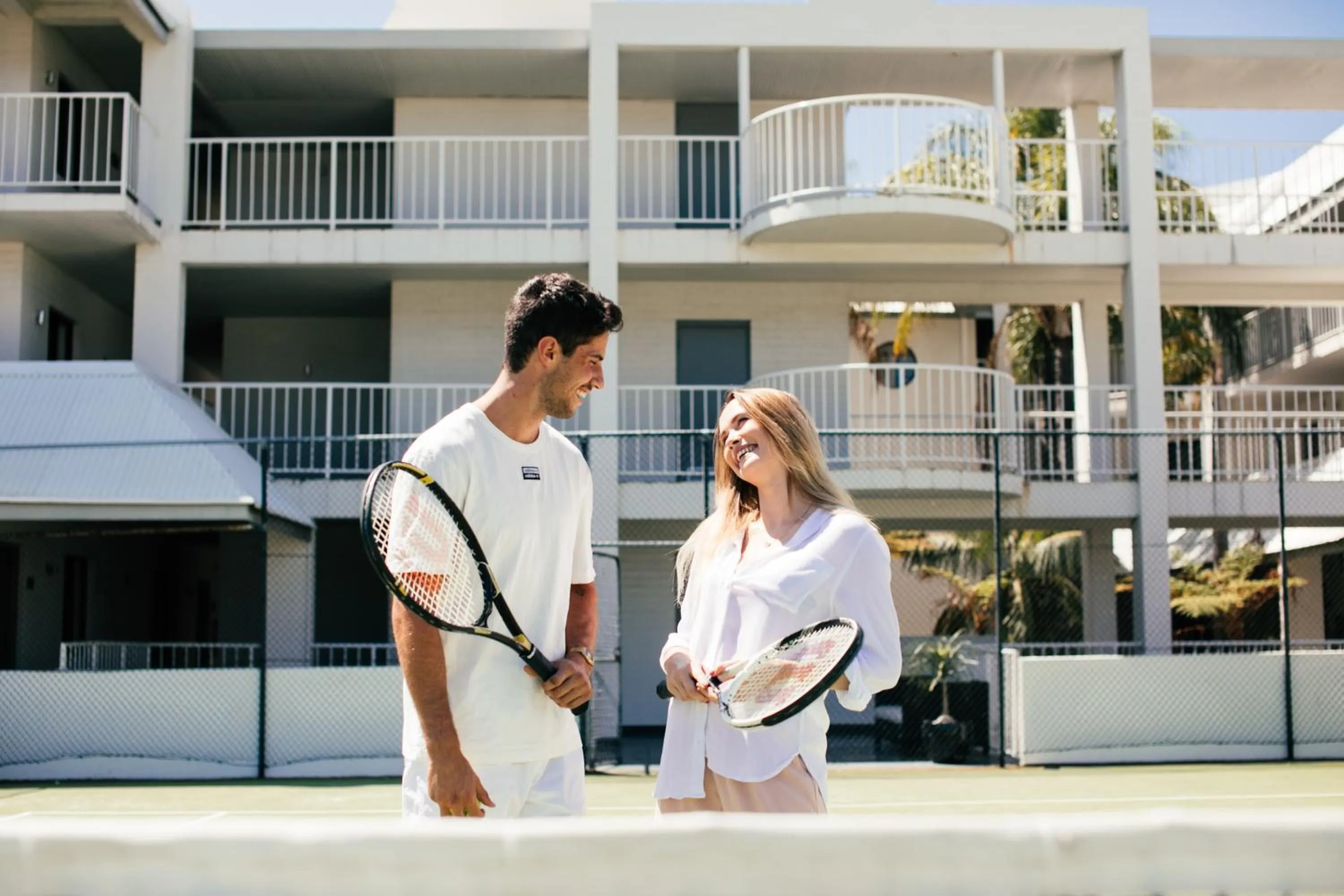 Tennis court in Pier 21 Riverside Apartment Hotel