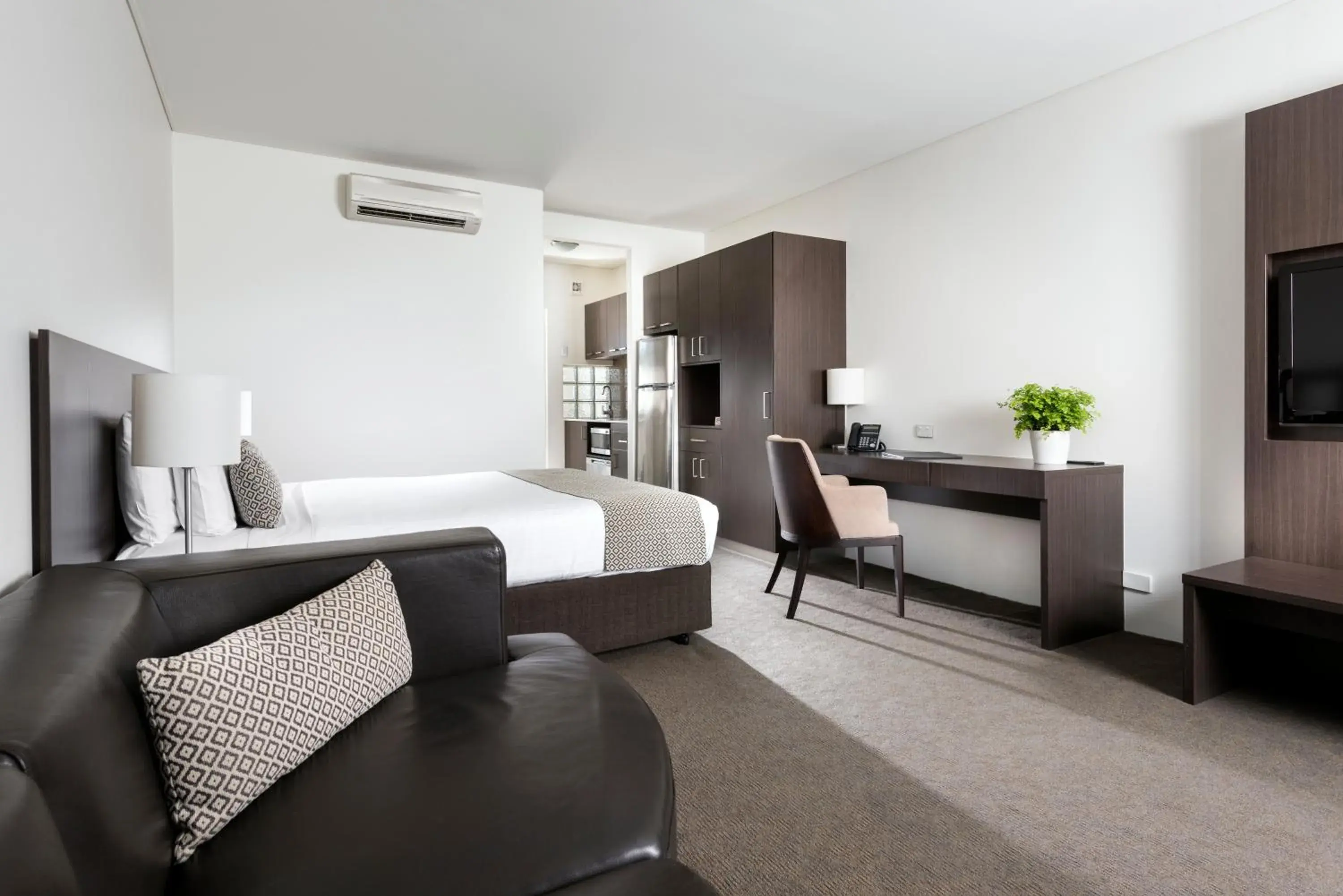 Luxe Studio Apartment – Eco Green Stay in Pier 21 Riverside Apartment Hotel Luxe Studio Apartment – Eco Green Stay in Pier 21 Riverside Apartment Hotel