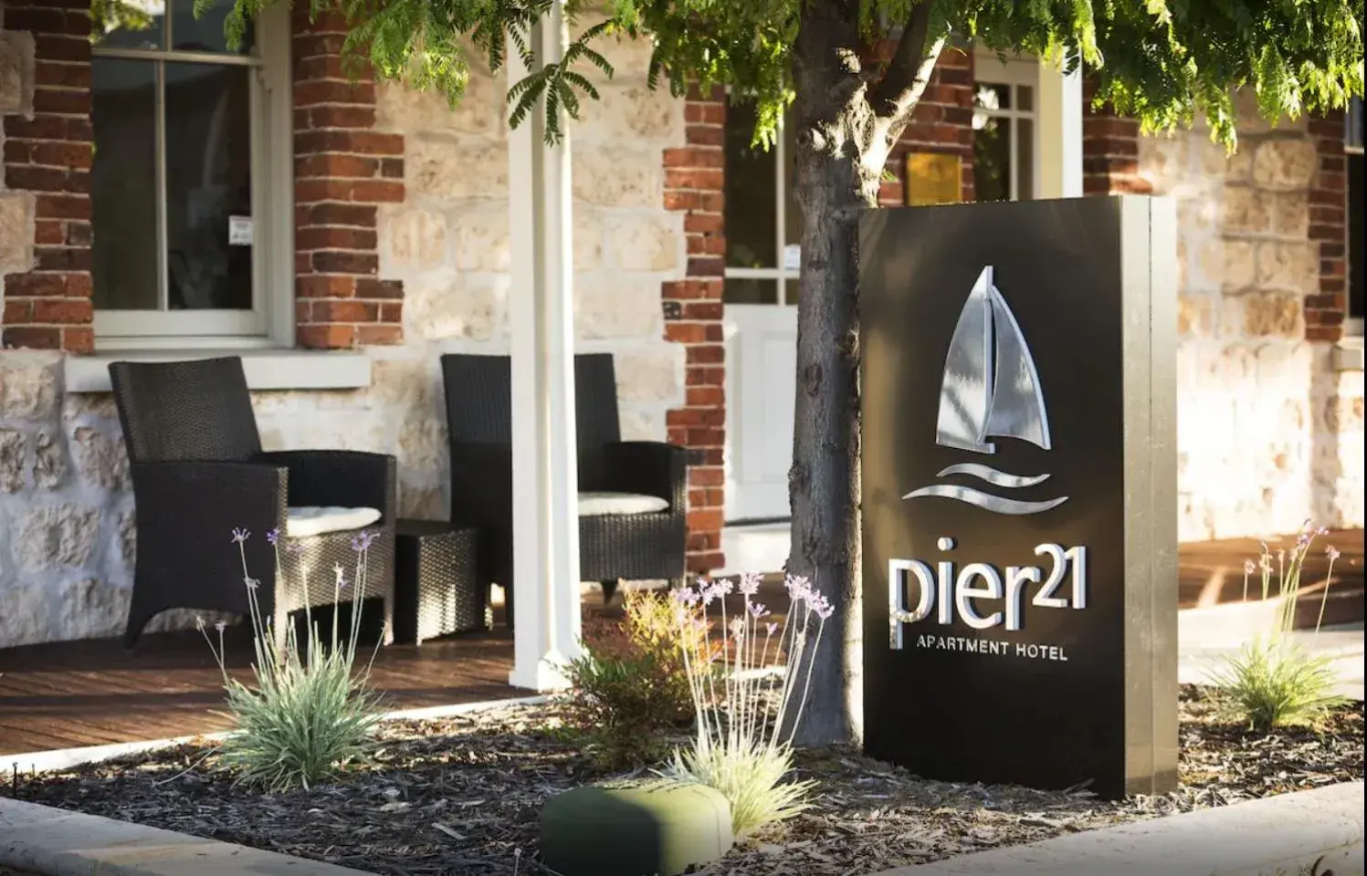 Pier 21 Riverside Apartment Hotel Pier 21 Riverside Apartment Hotel