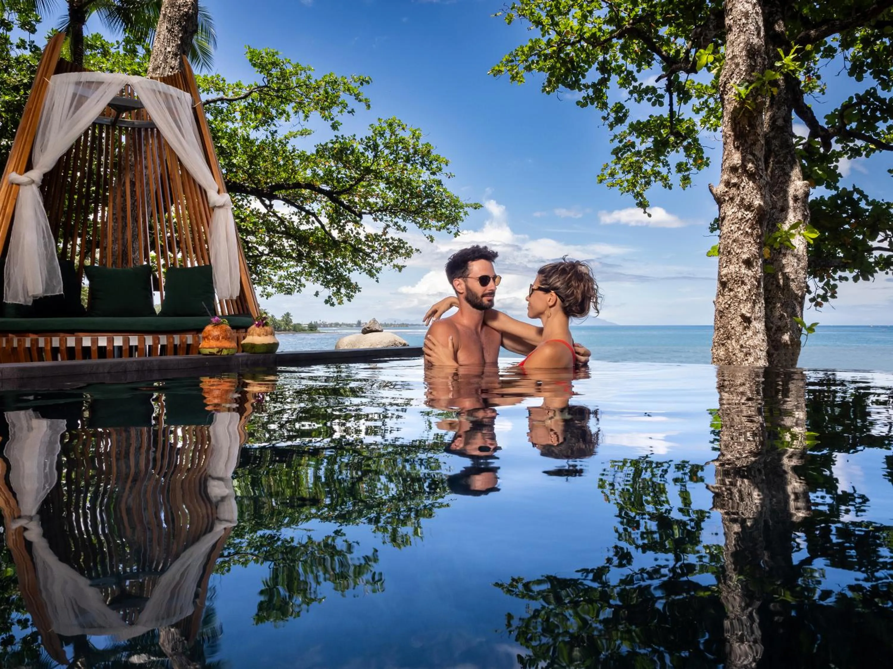 Swimming pool in Le Tahiti by Pearl Resorts