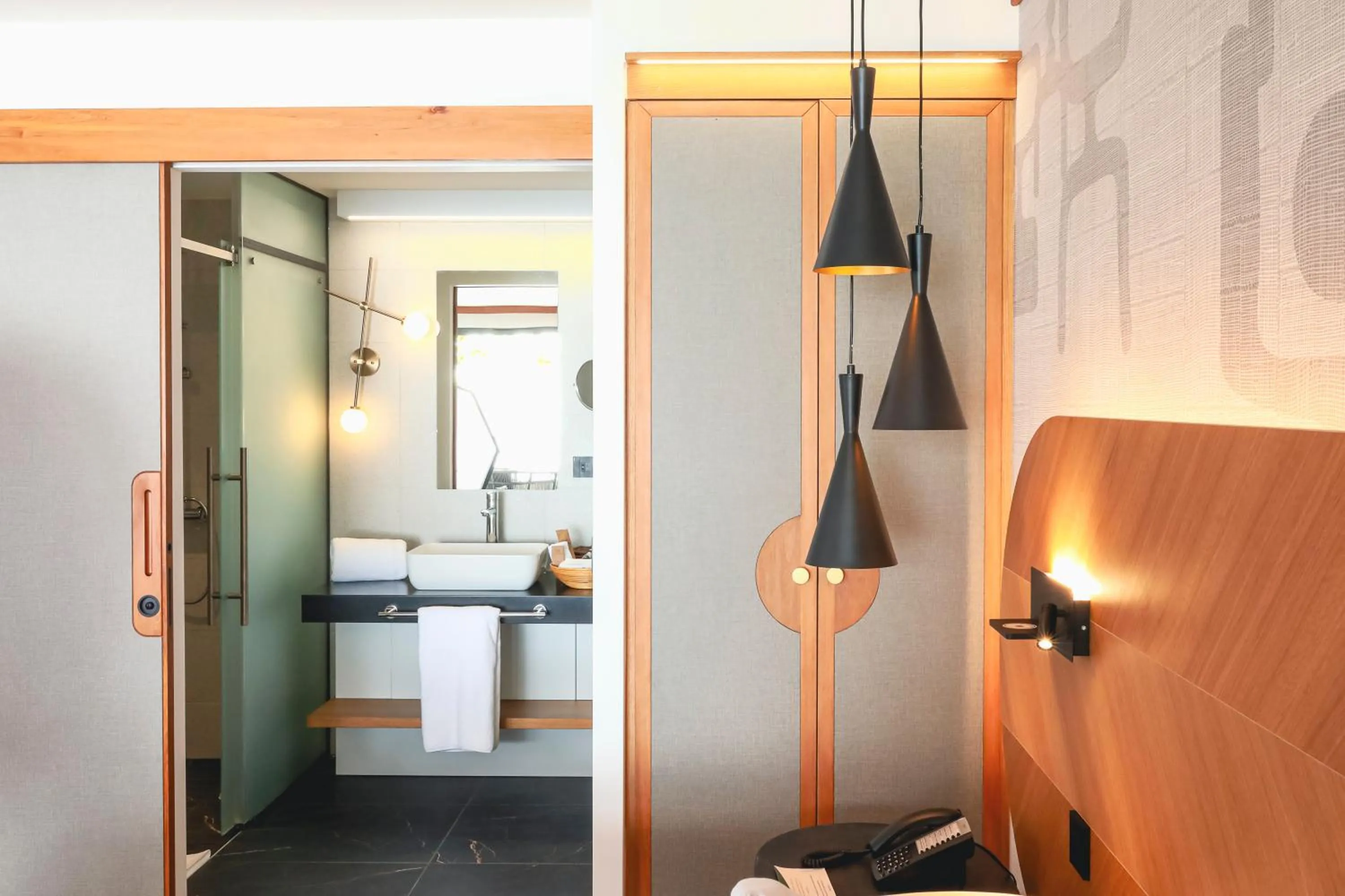 Bathroom in Le Tahiti by Pearl Resorts