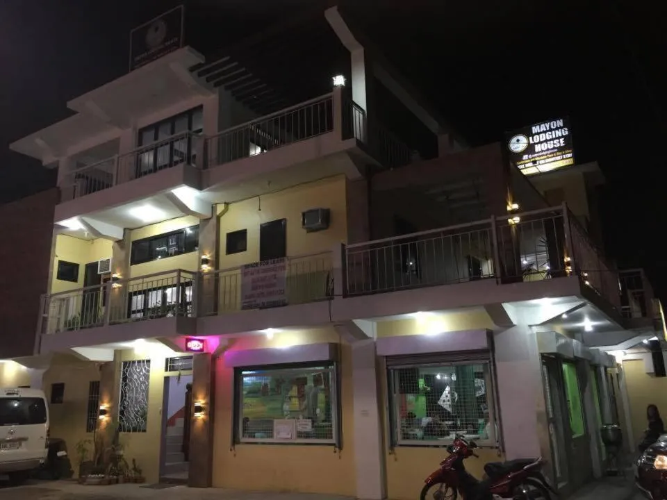 Facade/entrance in Mayon Lodging House