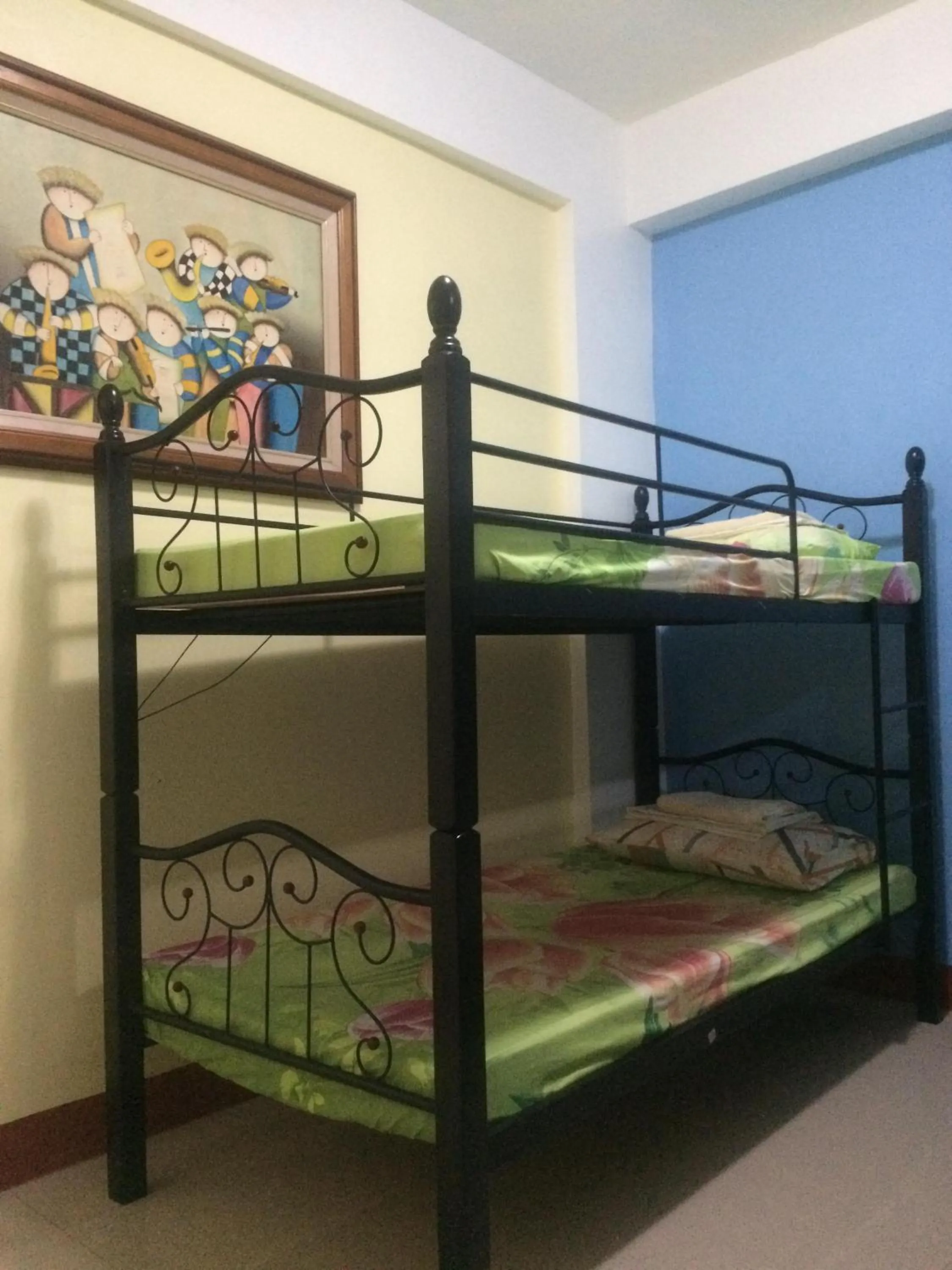 Bed in Mayon Lodging House