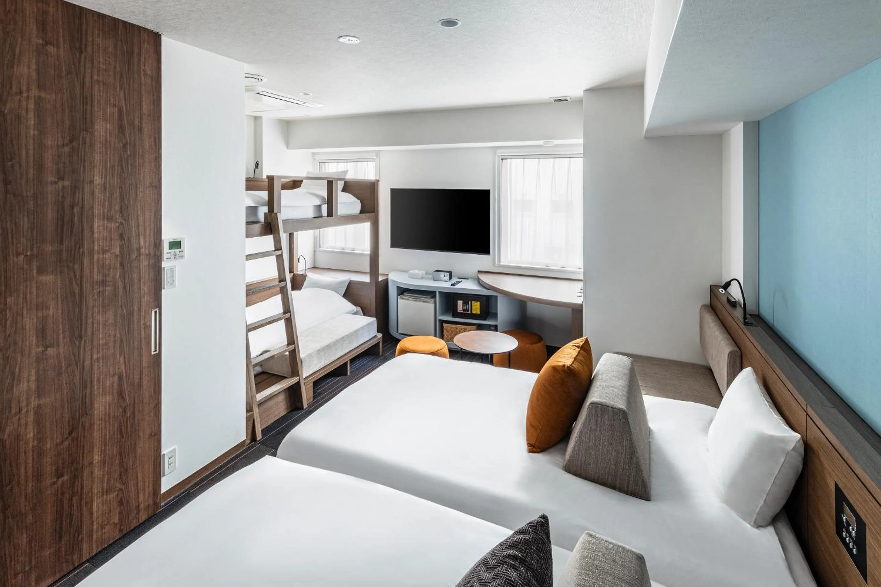 Bed in the b shimbashi