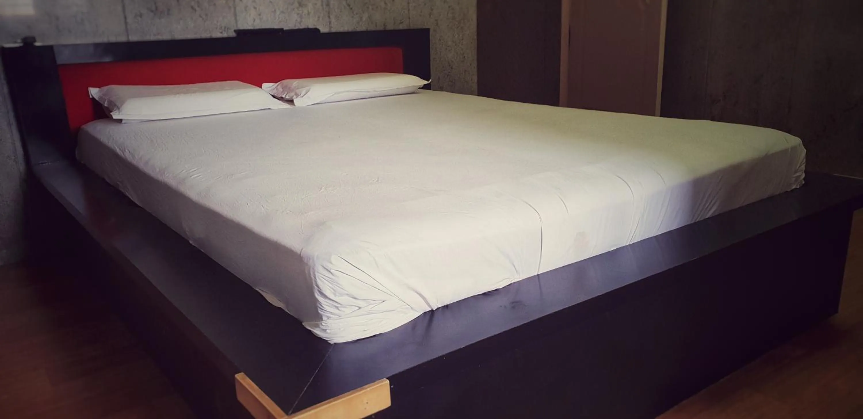 Bed in Hotel Ravi Mayur International