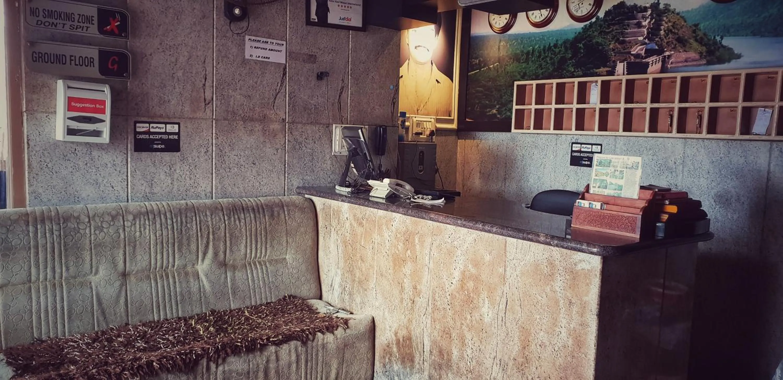 Hotel Ravi Mayur International