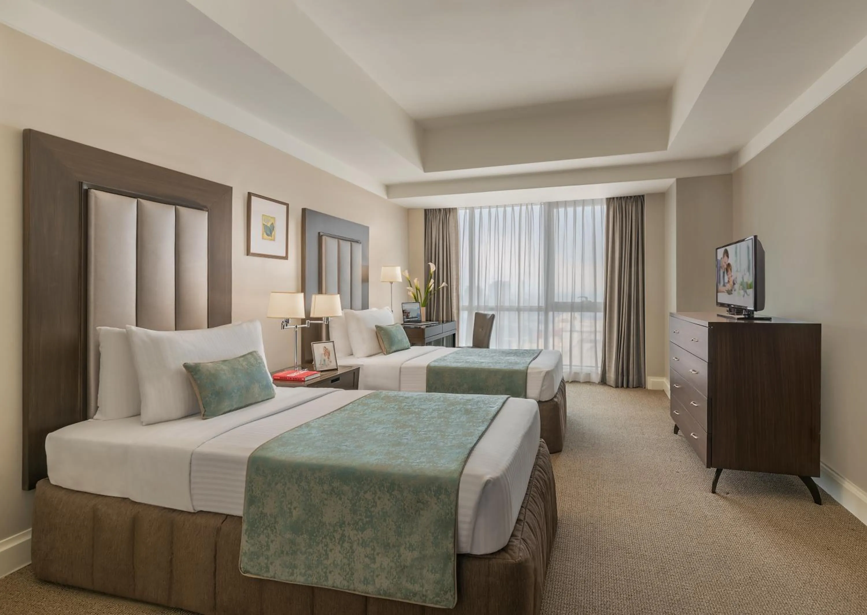 Bed in Somerset Millennium Makati