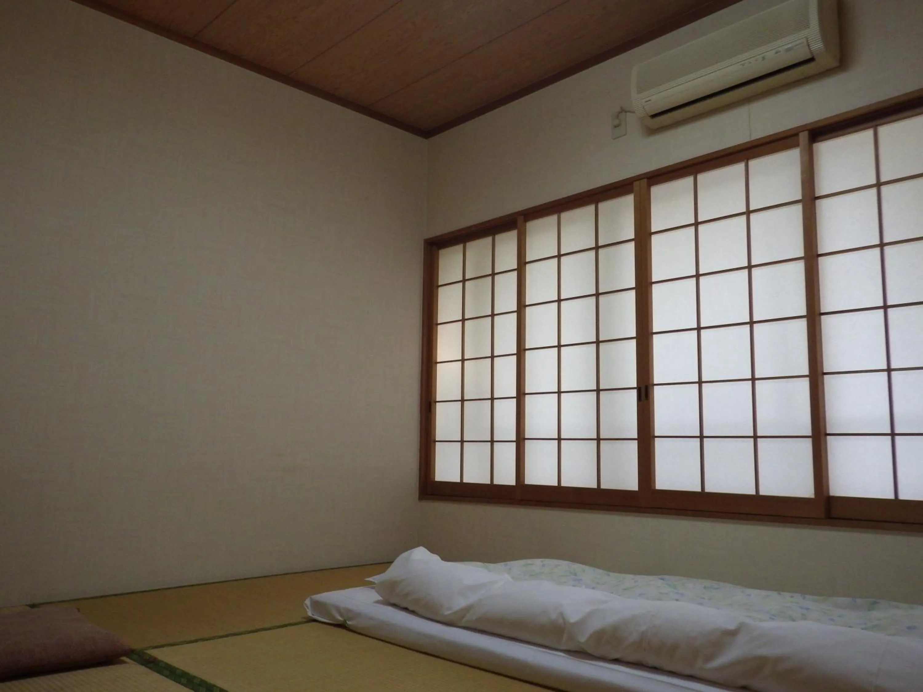 Photo of the whole room in Uokagi Ryokan
