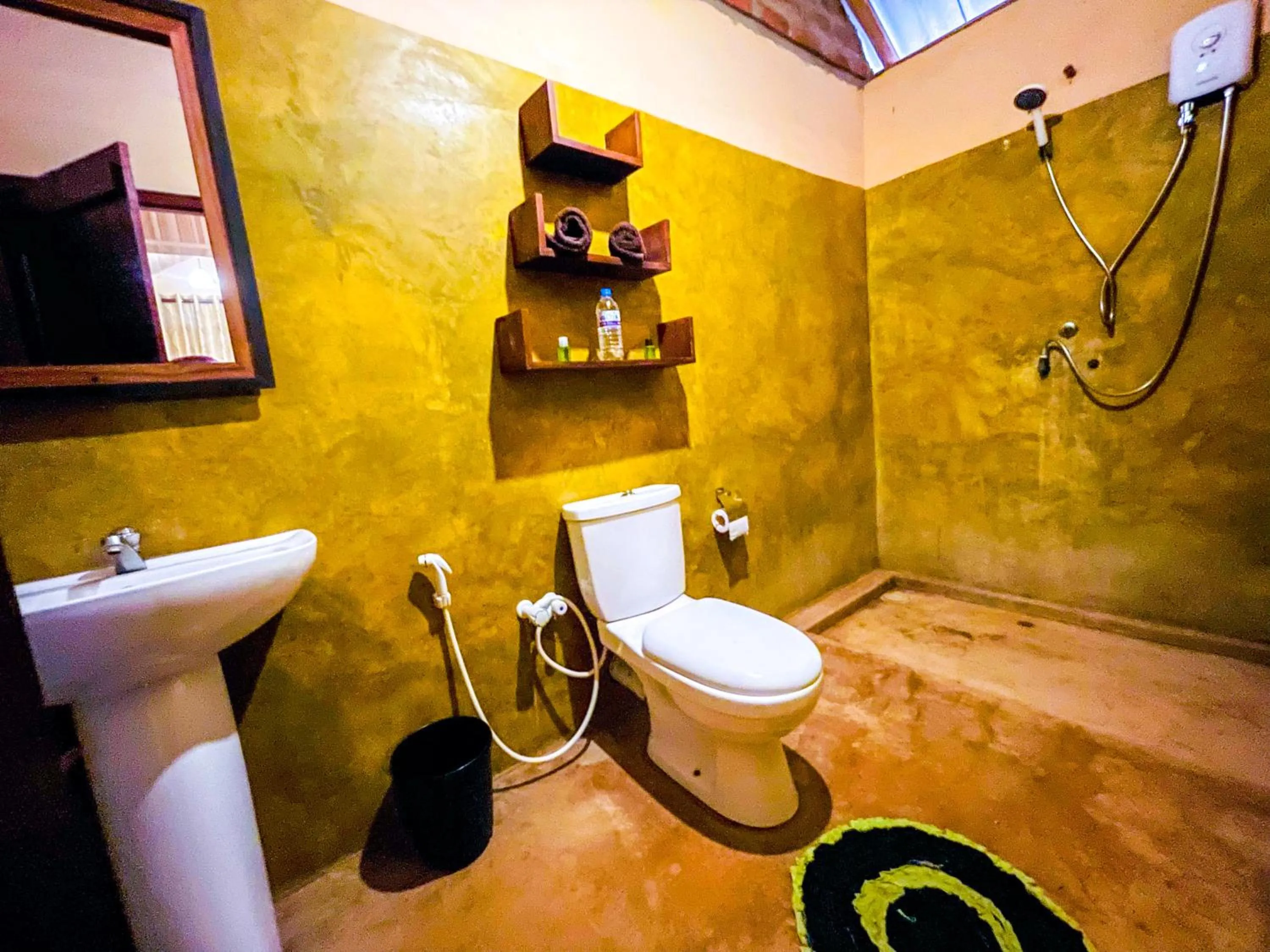 Shower in Hotel Niyagala Lodge Sigiriya