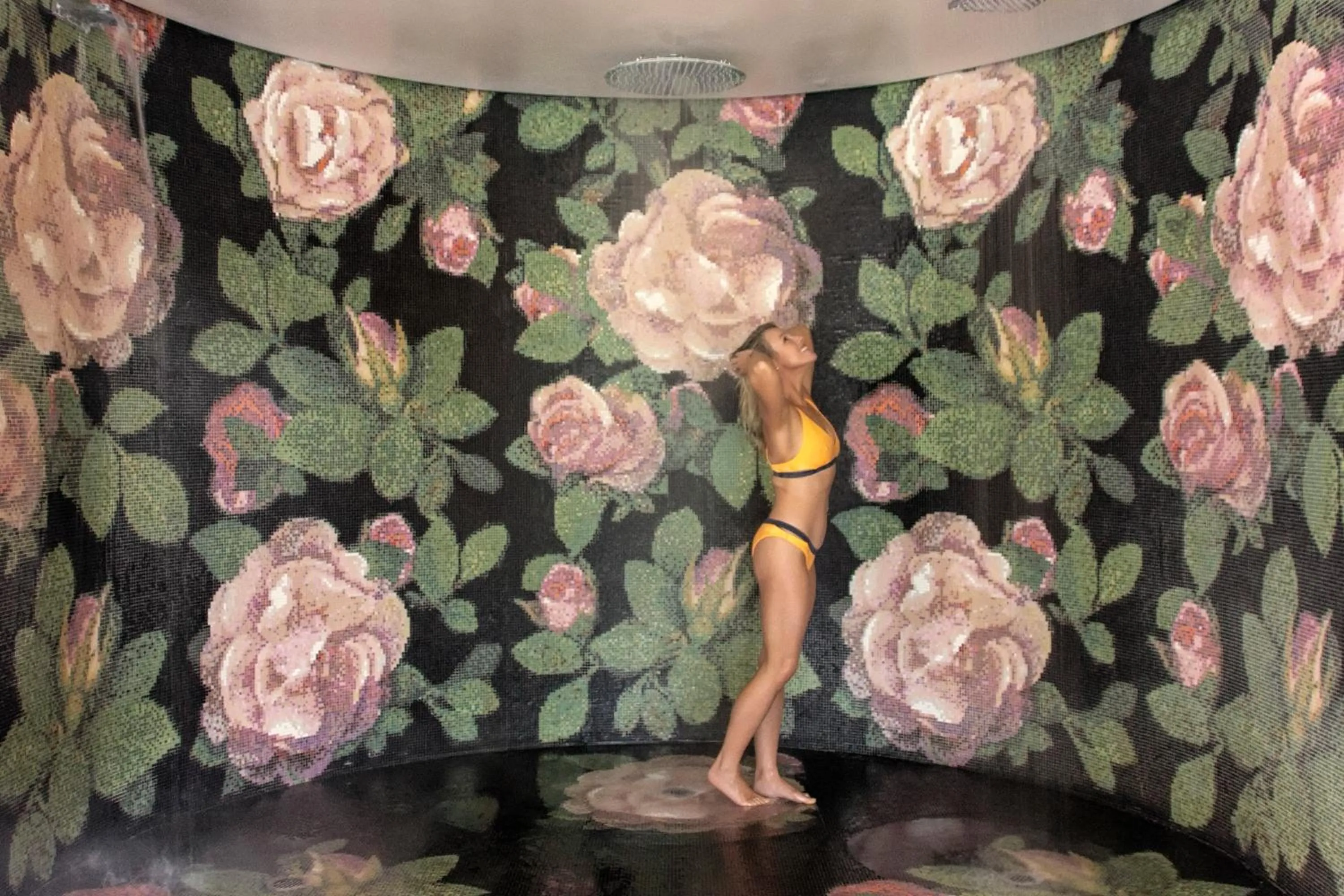 Hot Tub in Nugget Point Hotel