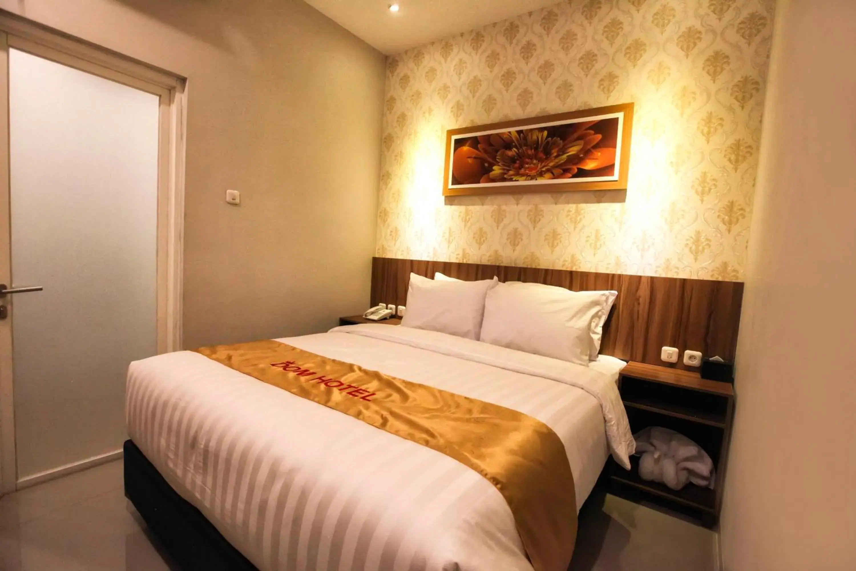 Superior King or Twin Room in DOM Hotel Jogja Superior King or Twin Room in DOM Hotel Jogja