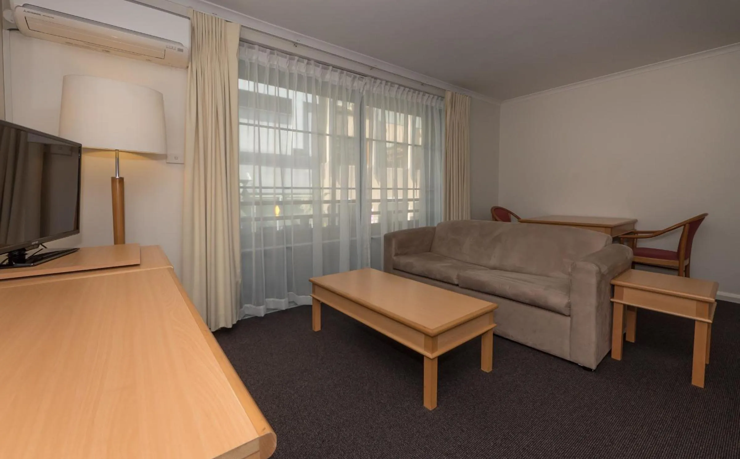 Living room, Bed in Napoleon On Kent