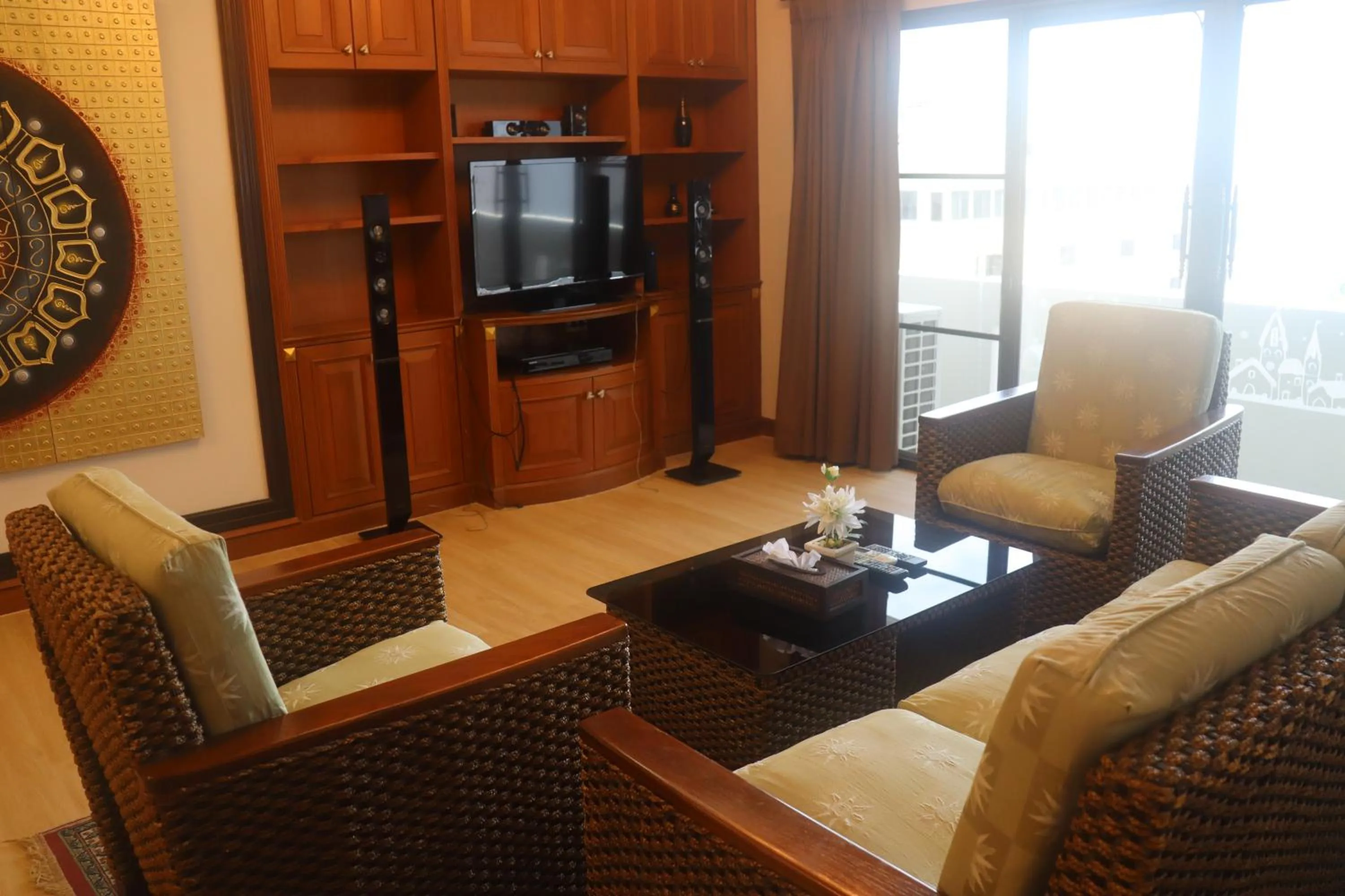 Communal lounge/ TV room in Inn House- SHA Extra Plus