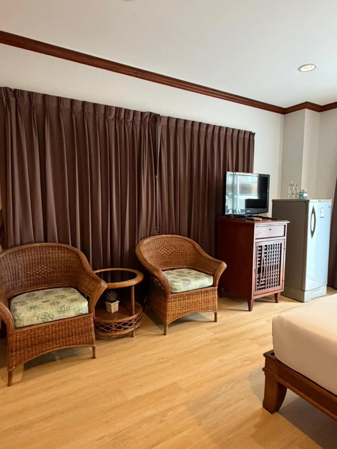 Seating area in Inn House- SHA Extra Plus