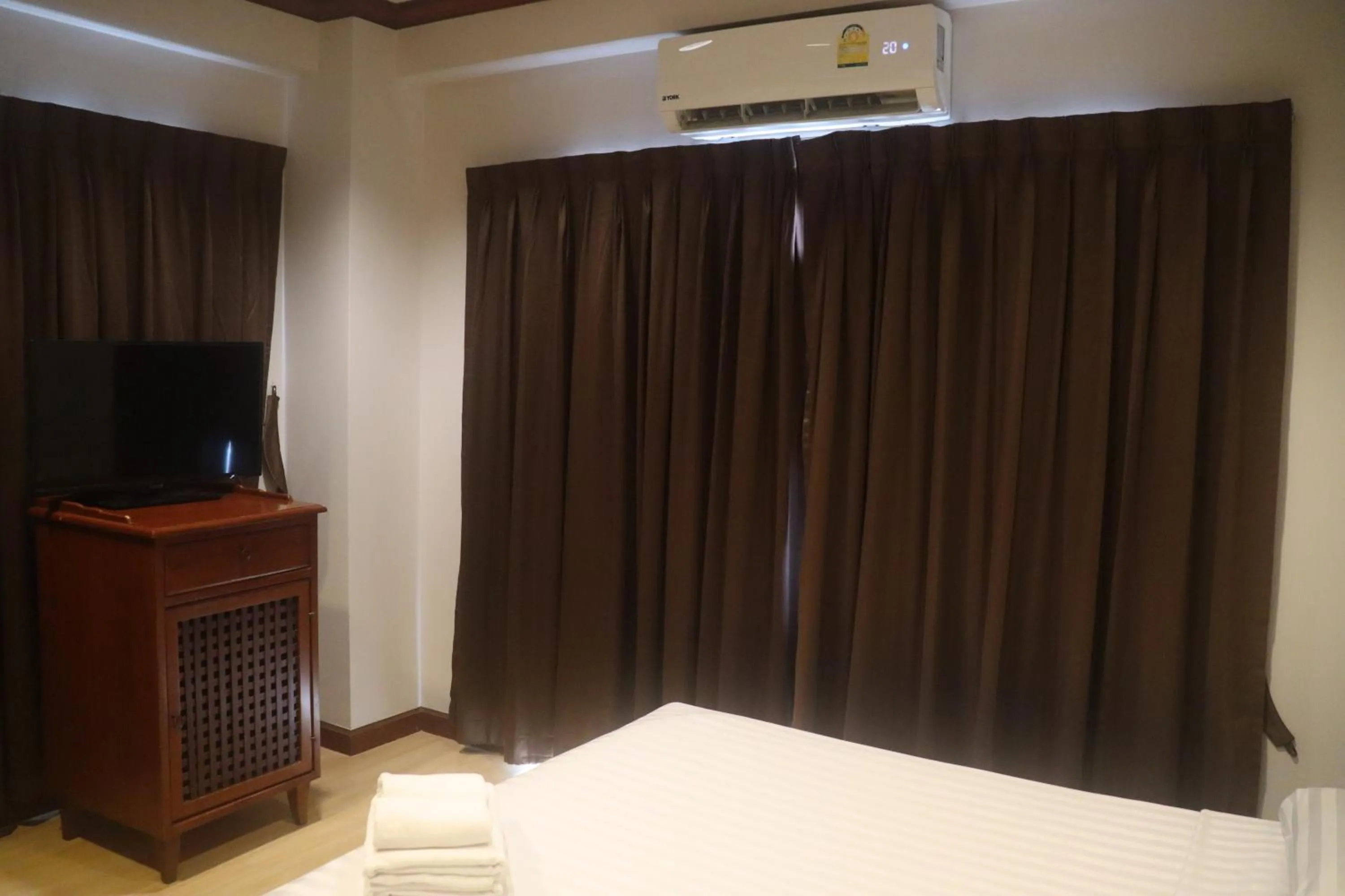 Bed in Inn House- SHA Extra Plus