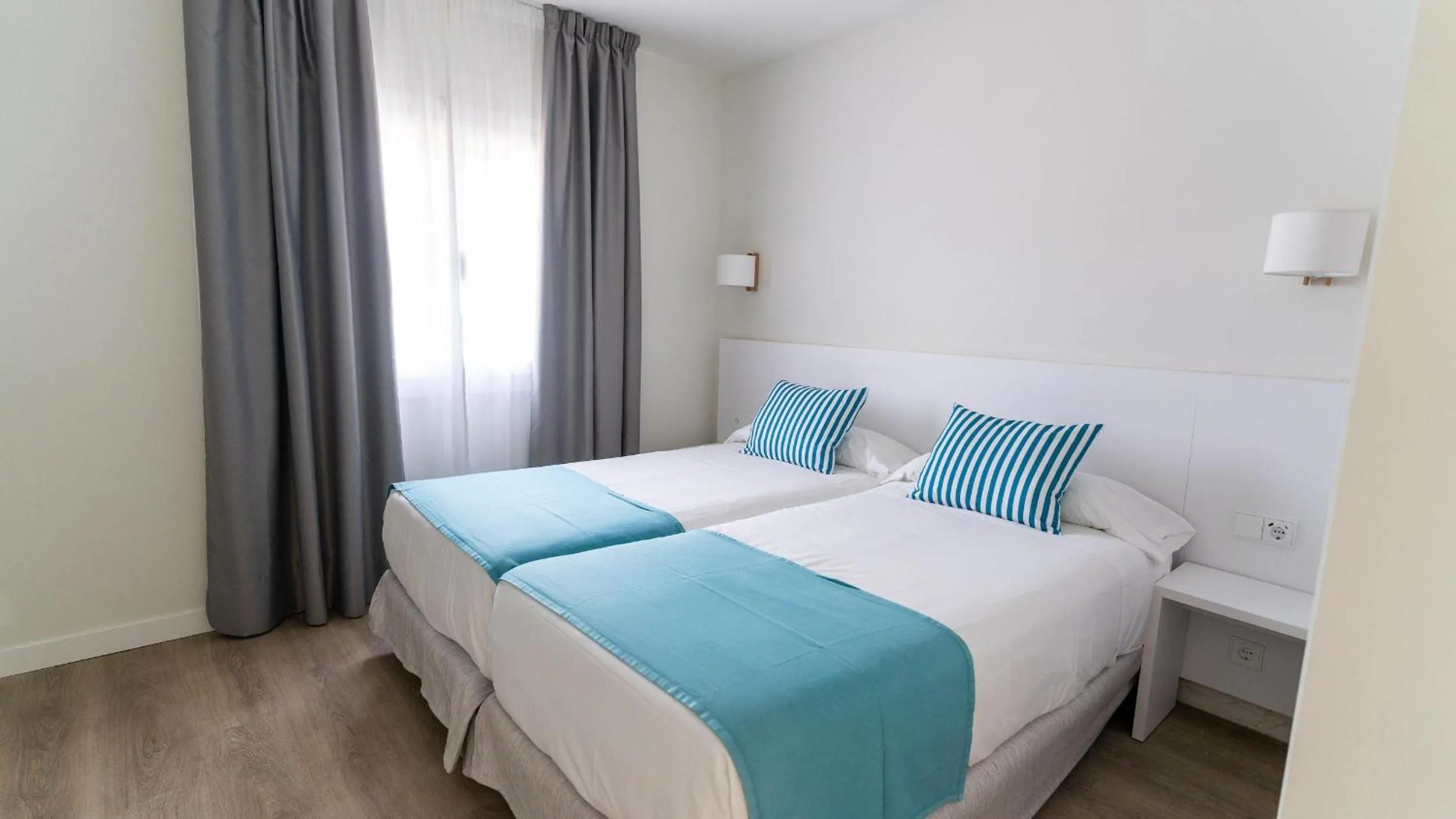 Photo of the whole room, Bed in BLUESEA Gran Playa