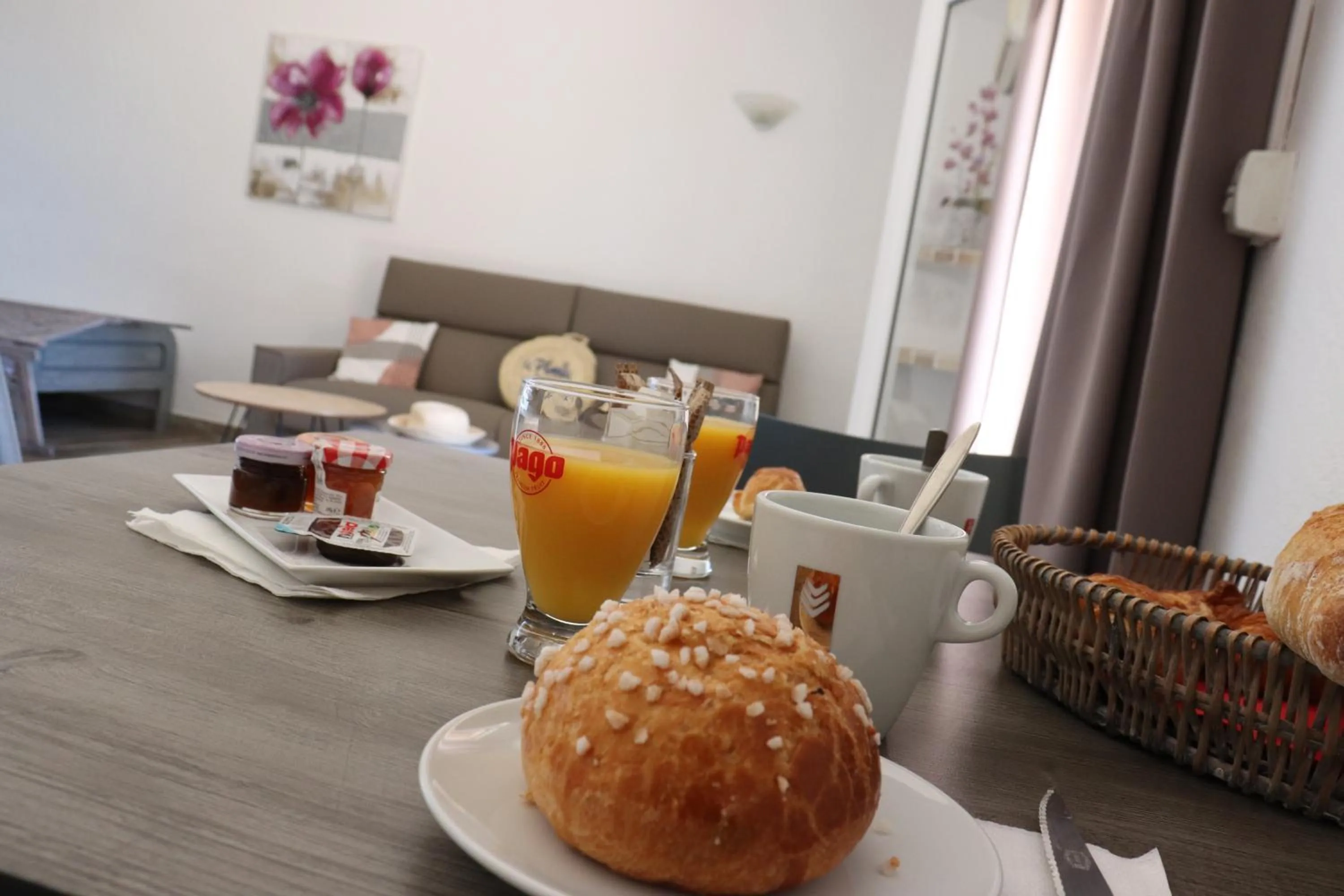 Food and drinks in Résidence U Pirellu