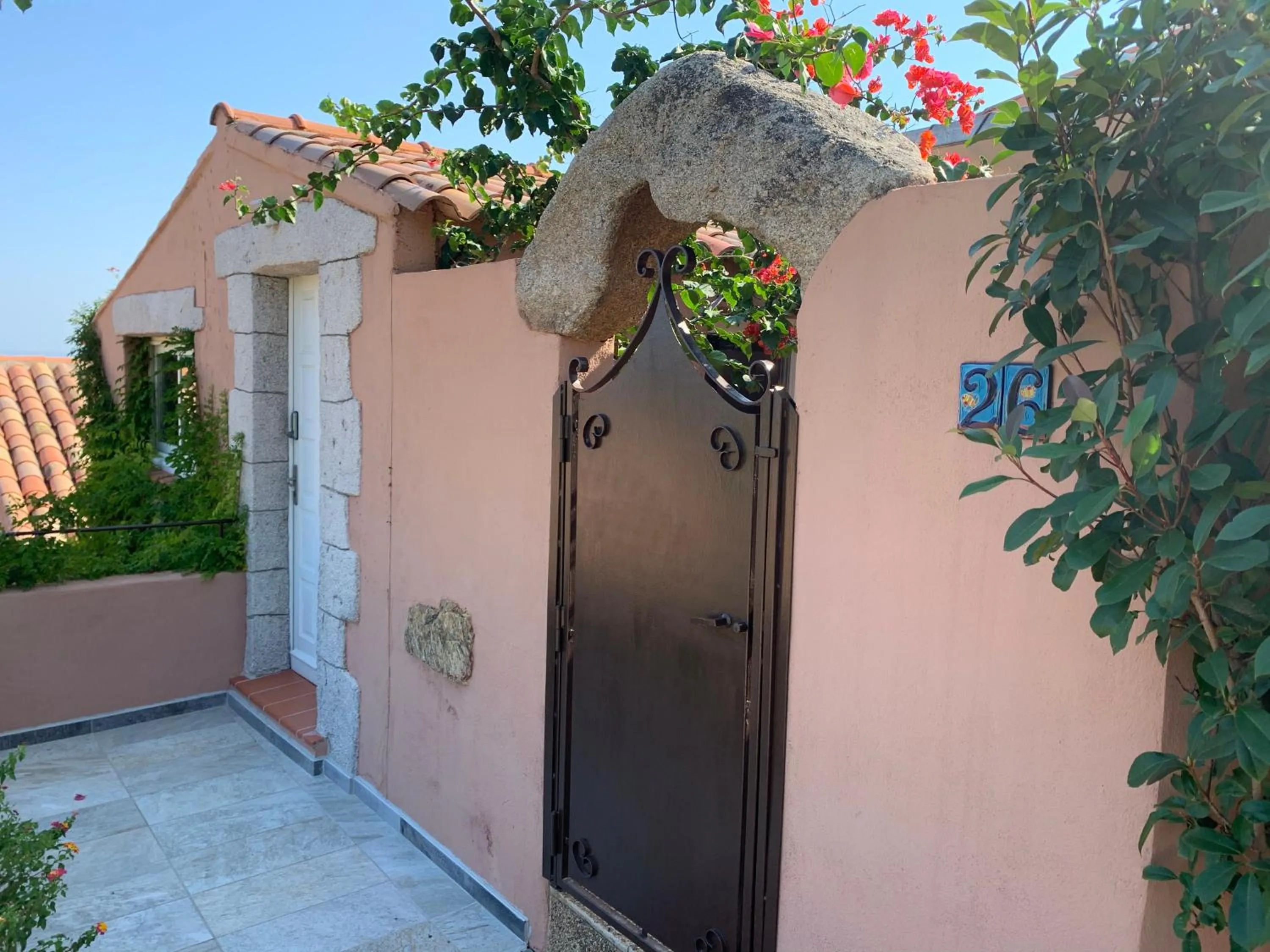 Property building in Résidence U Pirellu