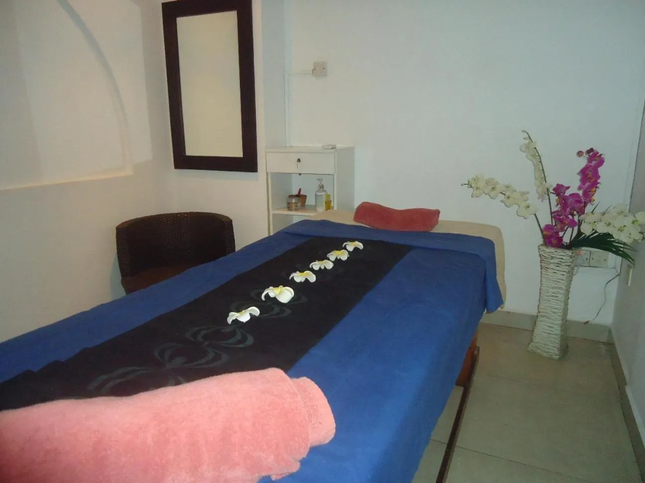 Massage in Global Towers Hotel & Apartments