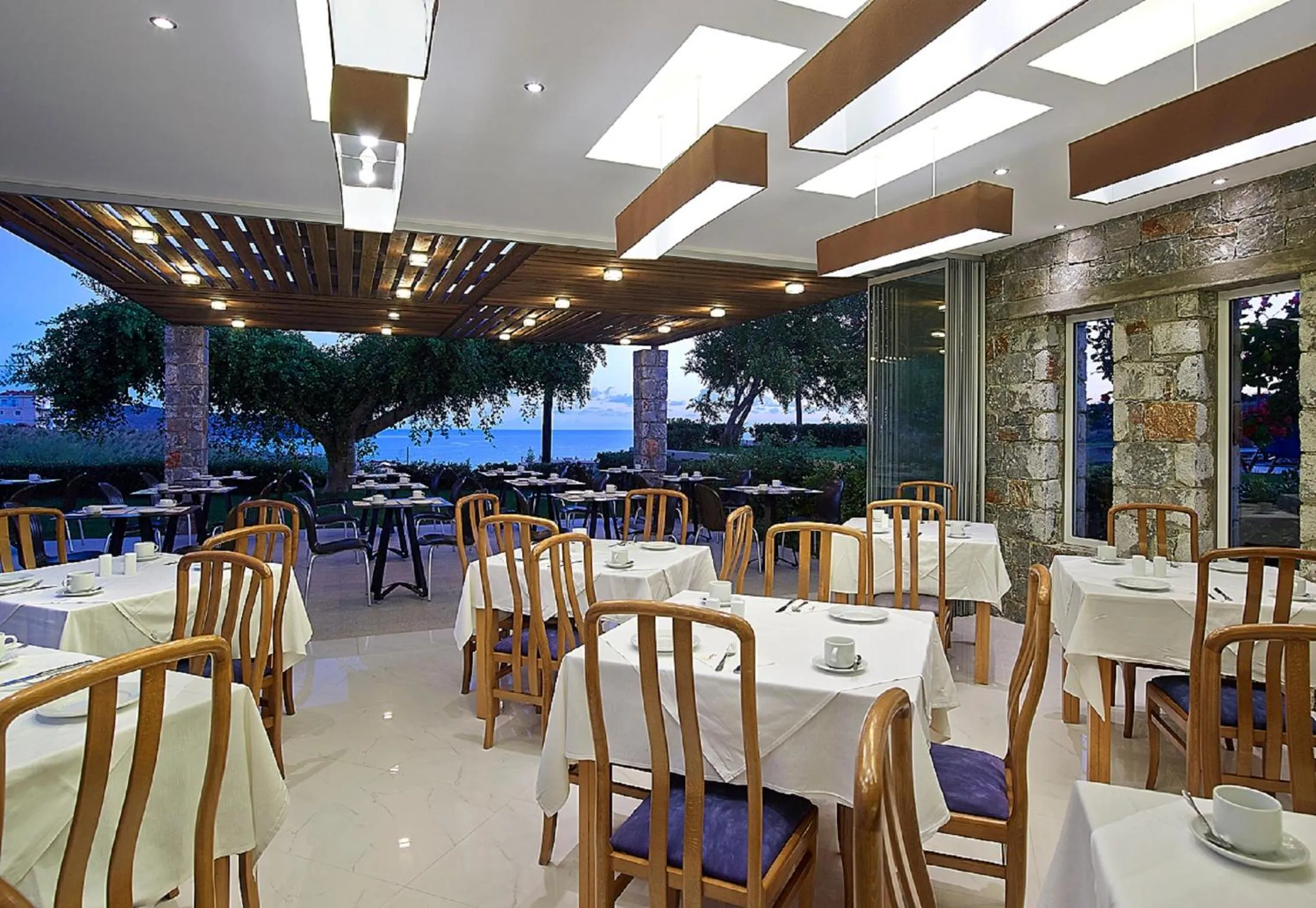 Restaurant/places to eat in Eleftheria Hotel