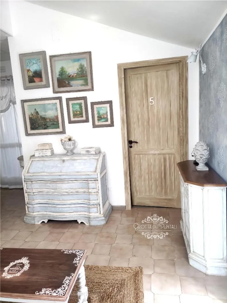 Grotta dei Puntali B&B