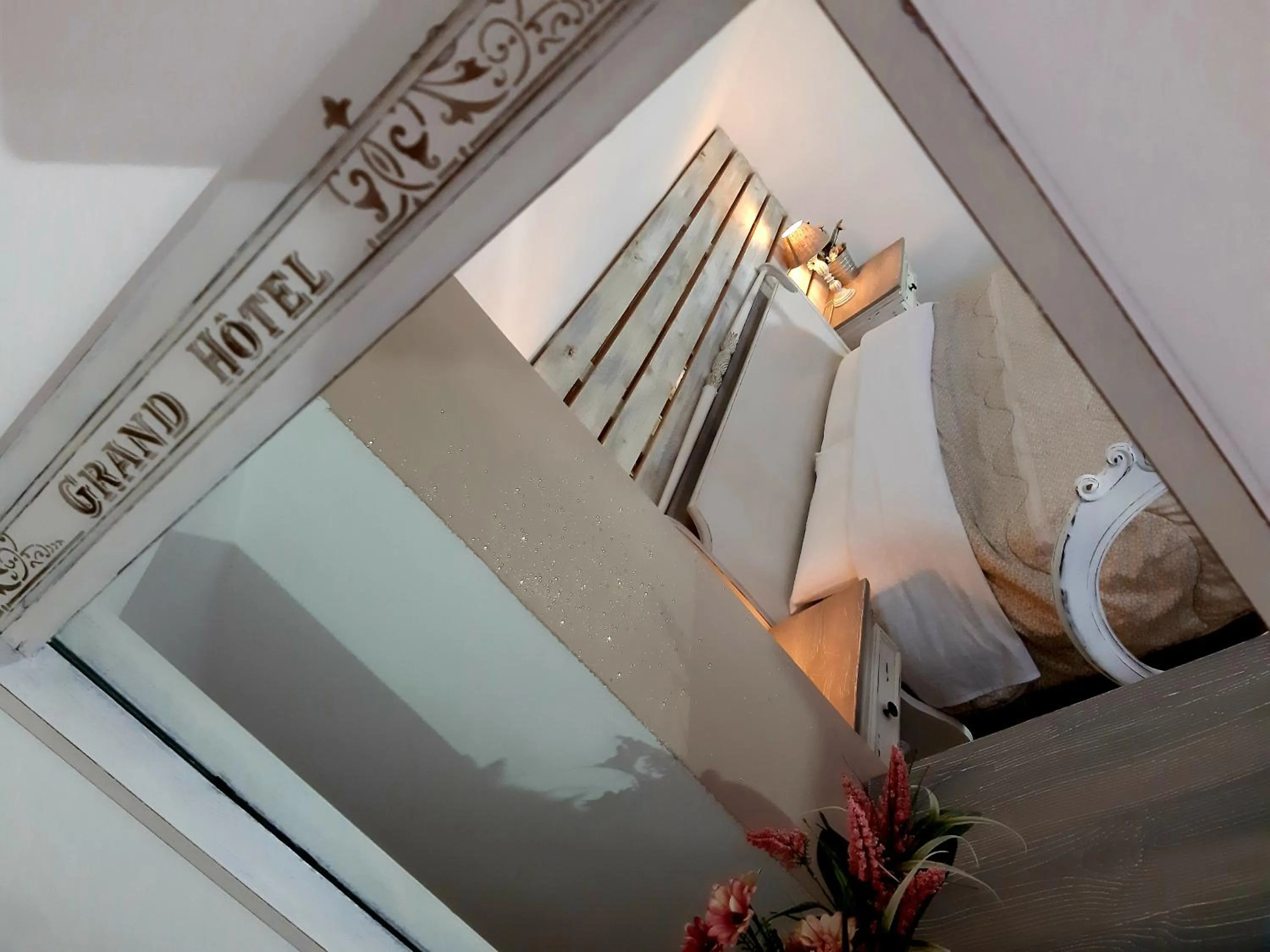 Bed in Grotta dei Puntali B&B