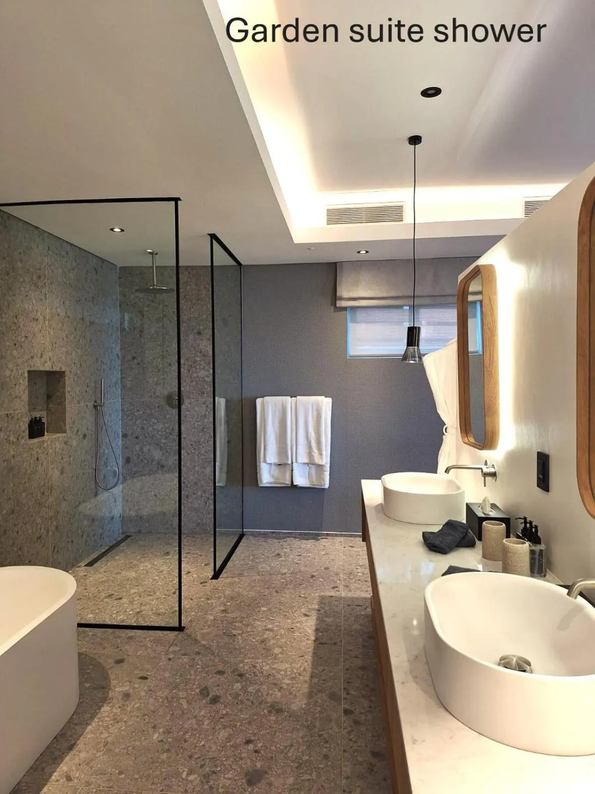 Shower in Clouds Estate