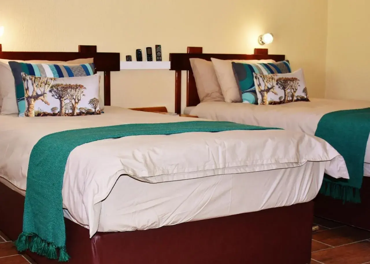 Standard Twin Room with Garden View - single occupancy in Kamaku Guesthouse cc Standard Twin Room with Garden View - single occupancy in Kamaku Guesthouse cc