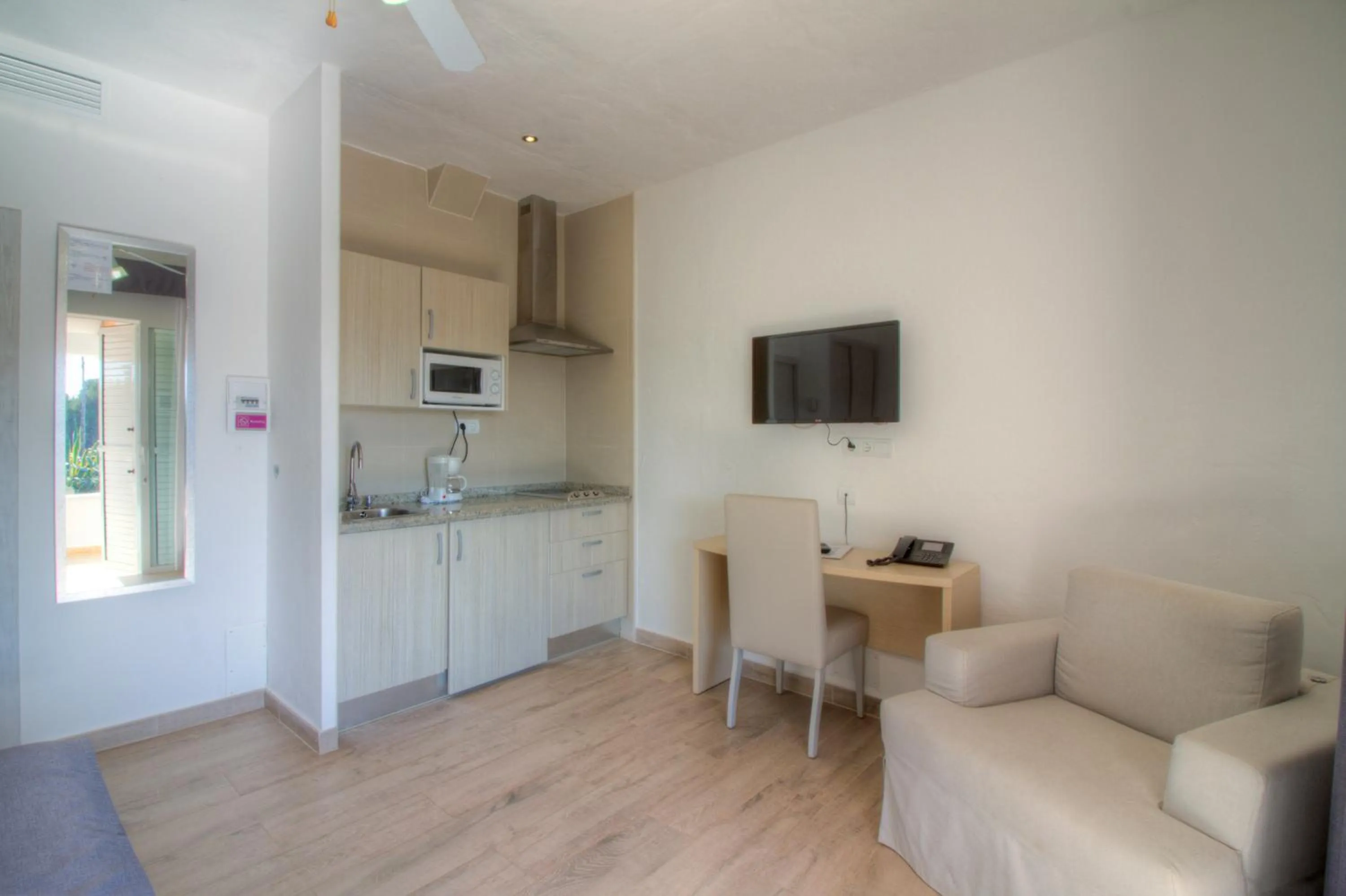 Kitchen or kitchenette in Lago Playa