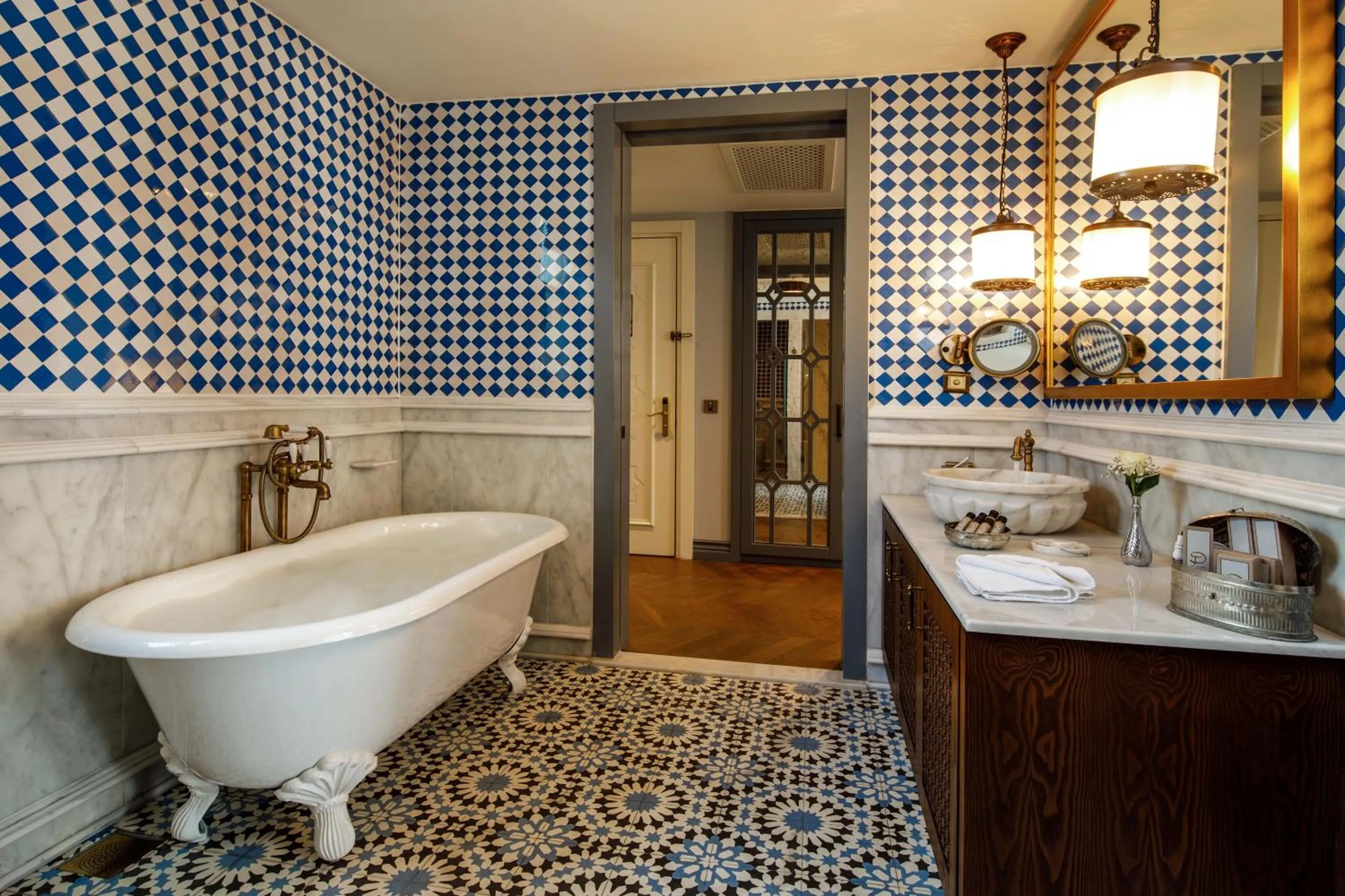 Bathroom in Hagia Sofia Mansions Istanbul, Curio Collection by Hilton