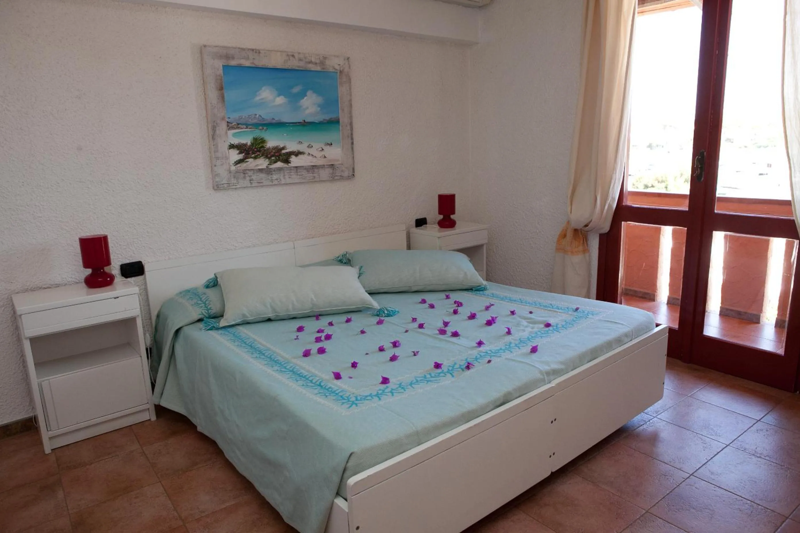 Photo of the whole room, Bed in Club Esse Cala Bitta