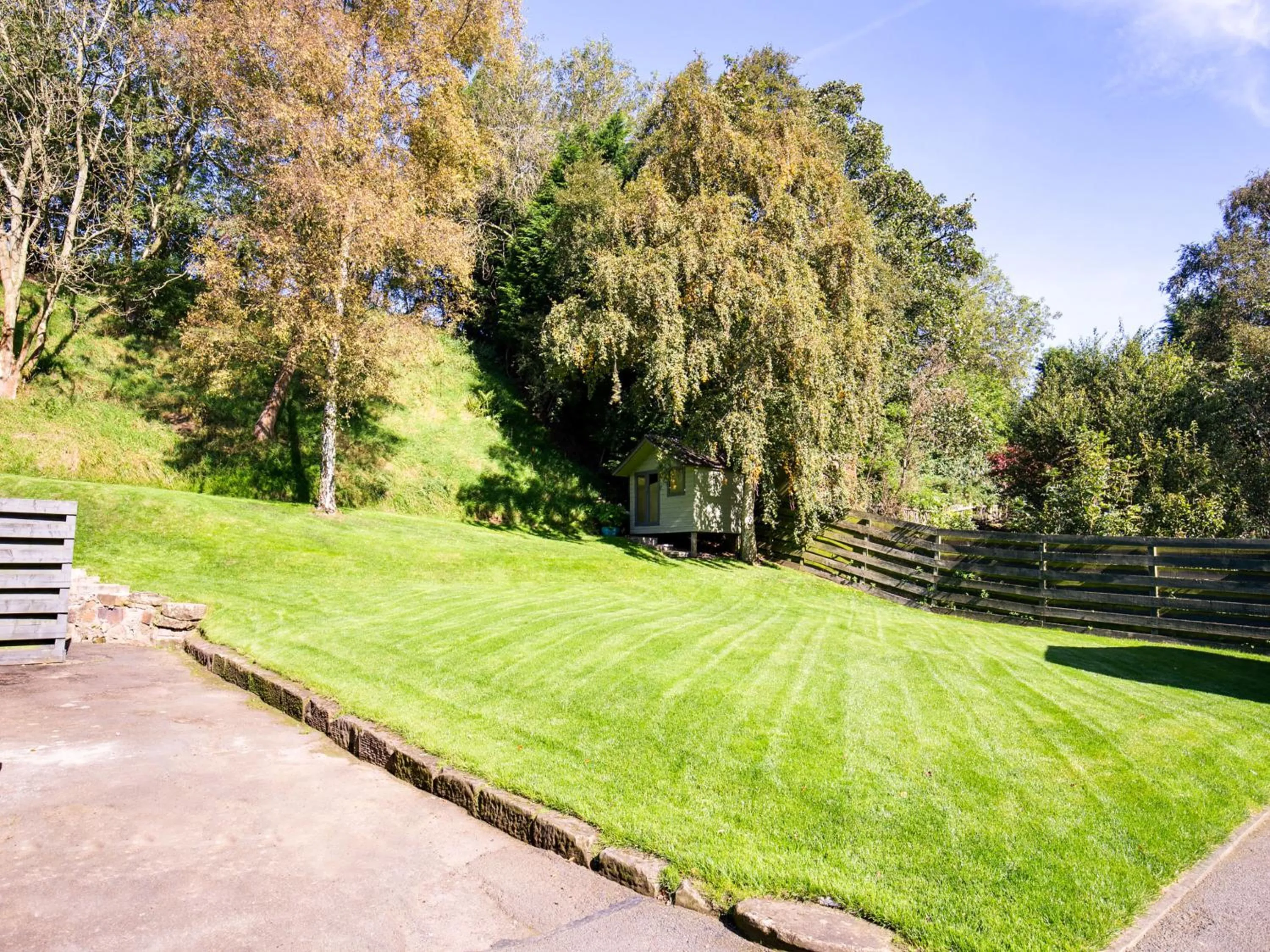 Garden in Auld Mill House Hotel