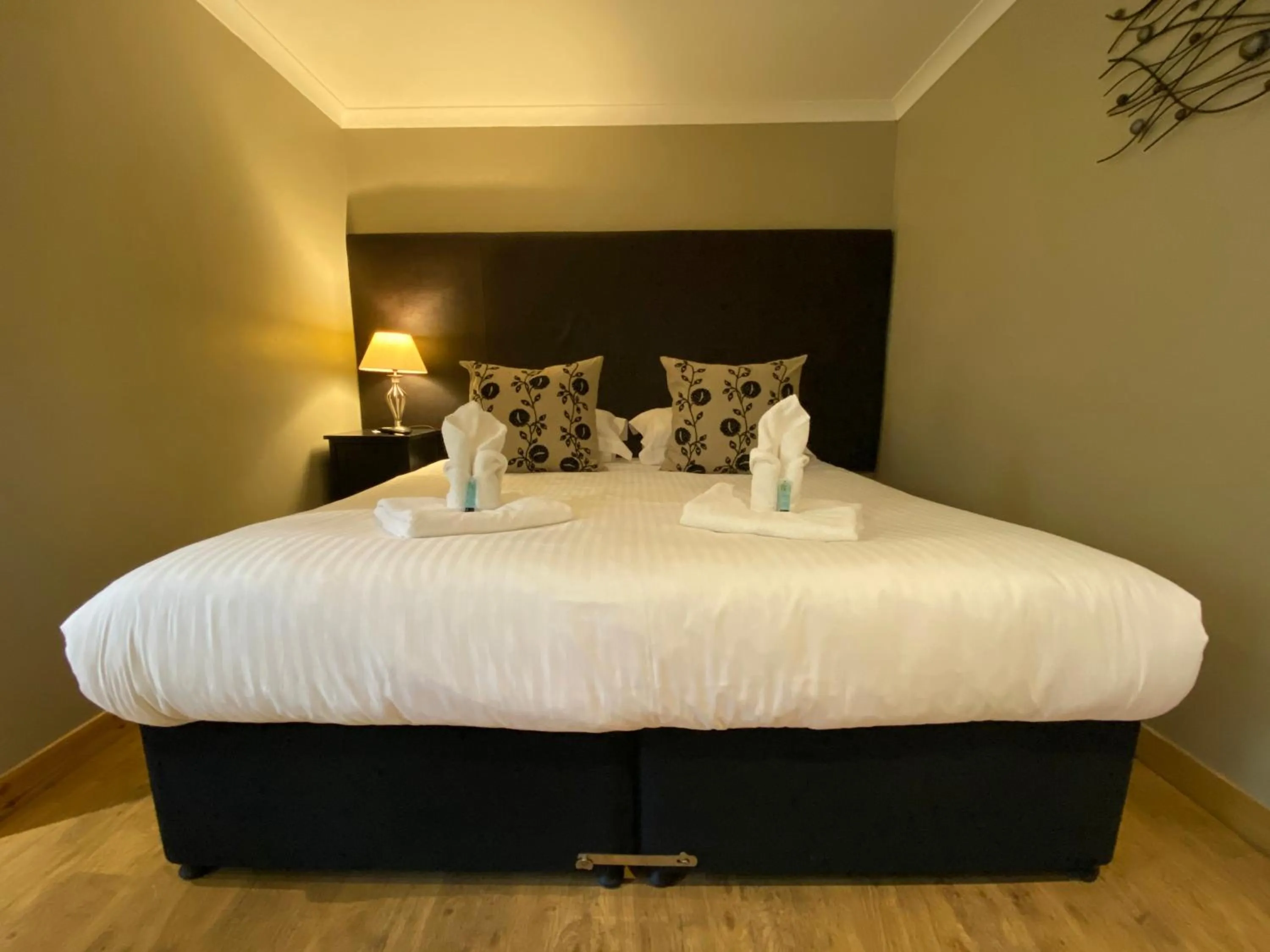 Bed in Auld Mill House Hotel
