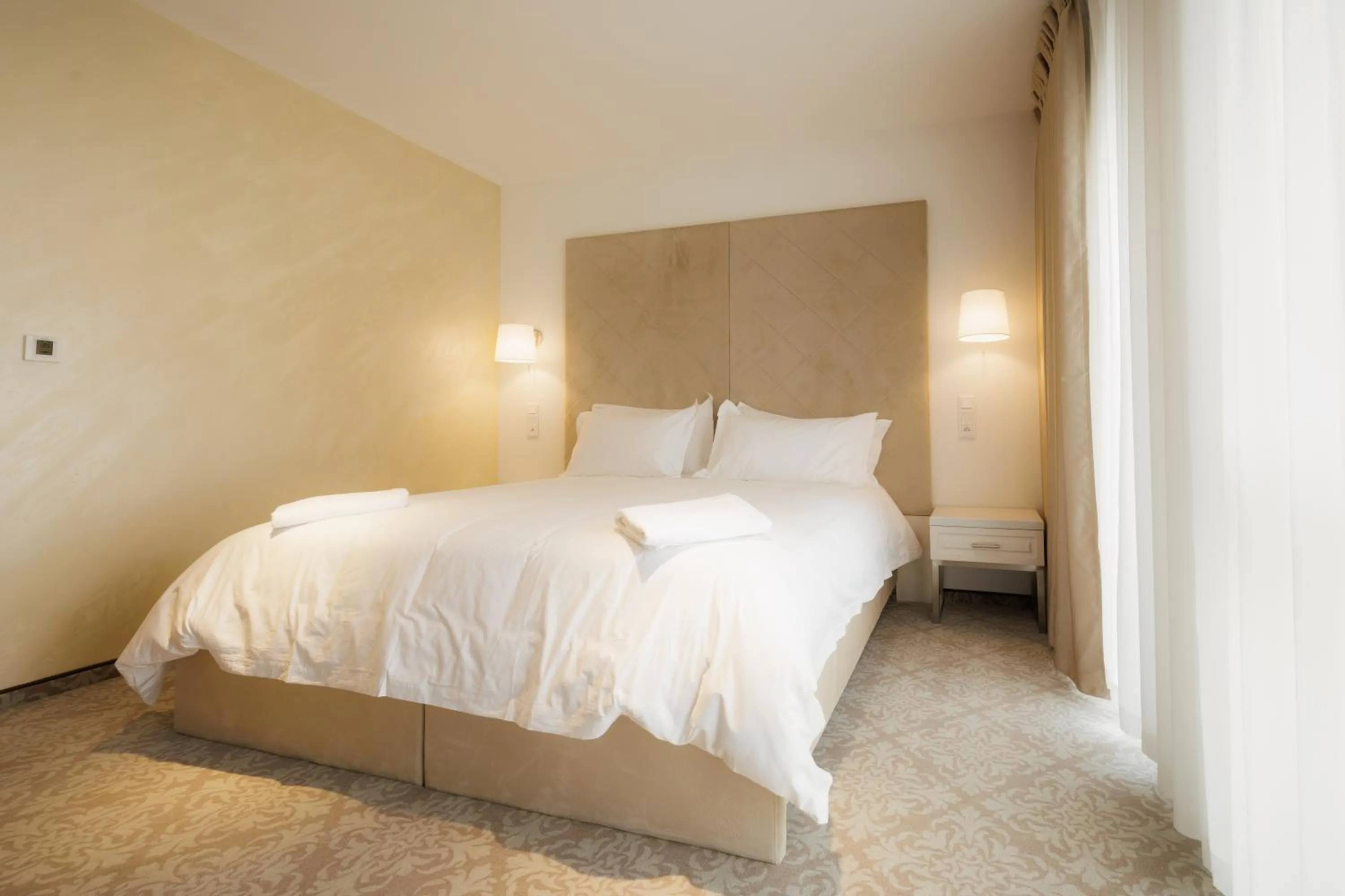 Photo of the whole room, Bed in Hotel Arcade