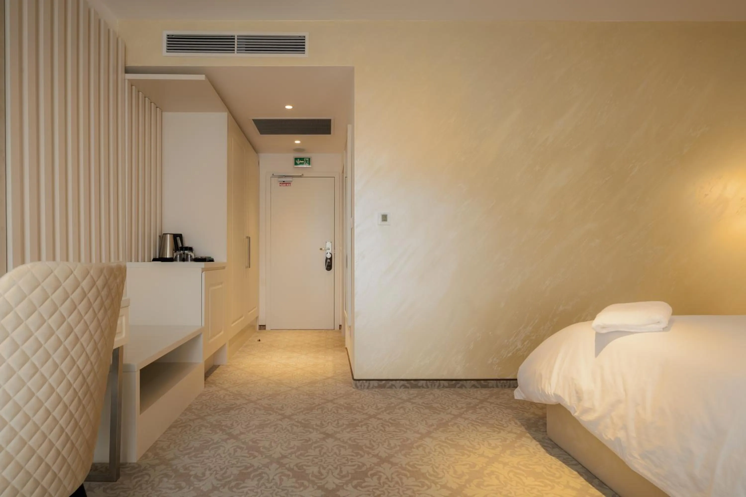 Photo of the whole room, Bed in Hotel Arcade