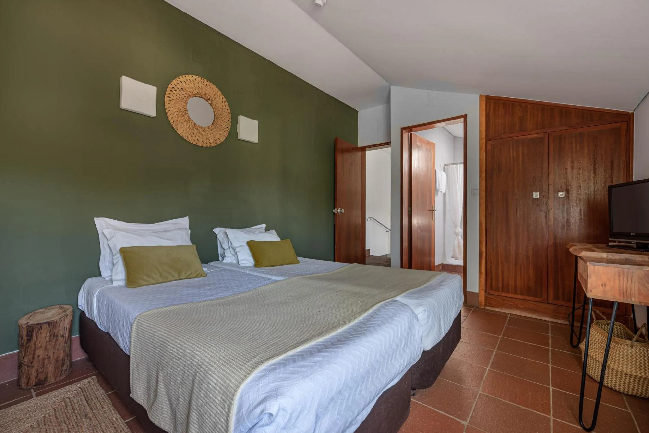 Bedroom, Bed in Alamal River Club