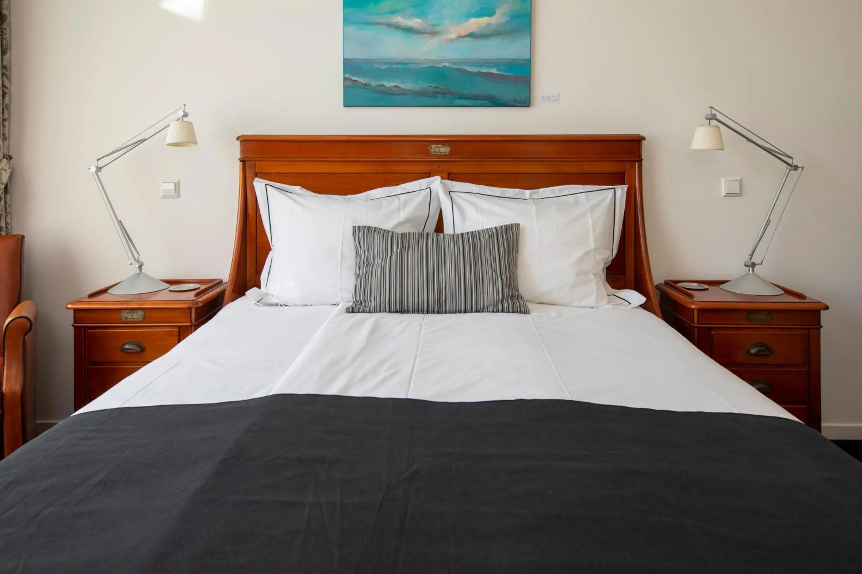 Bed in Hotel La Rosa Amsterdam Beach