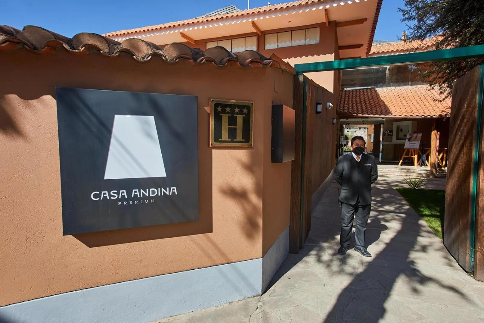 Facade/entrance in Casa Andina Premium Puno