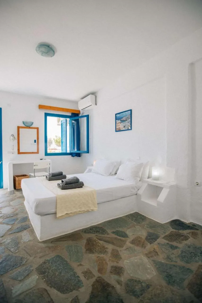 Bed in Lagada Beach Hotel