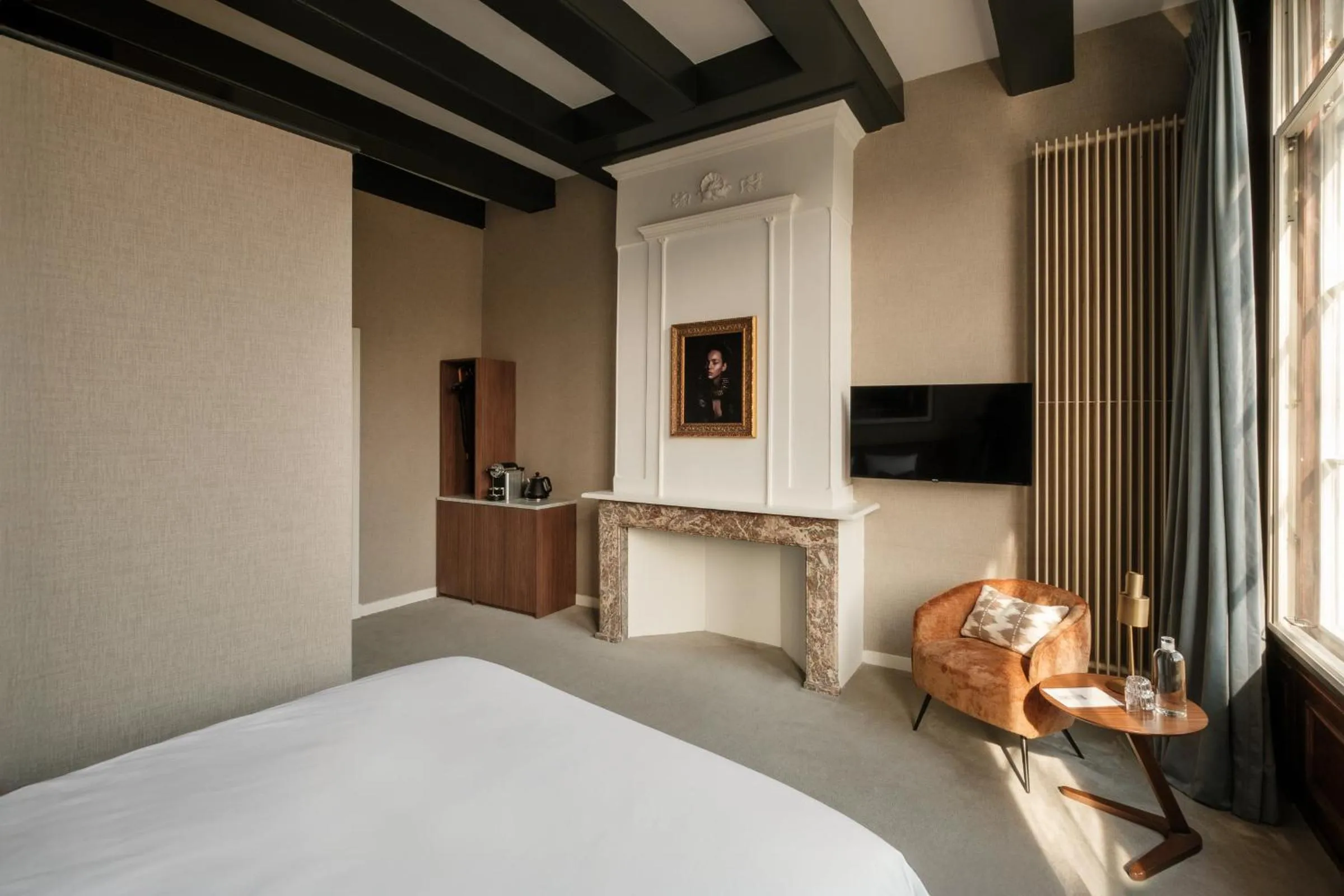 Bed in Adam's Canal House