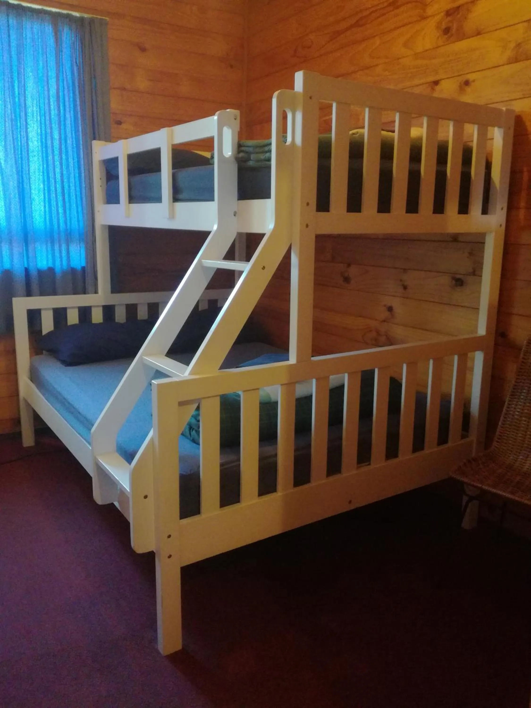 Photo of the whole room, Bed in JunoHall Backpackers